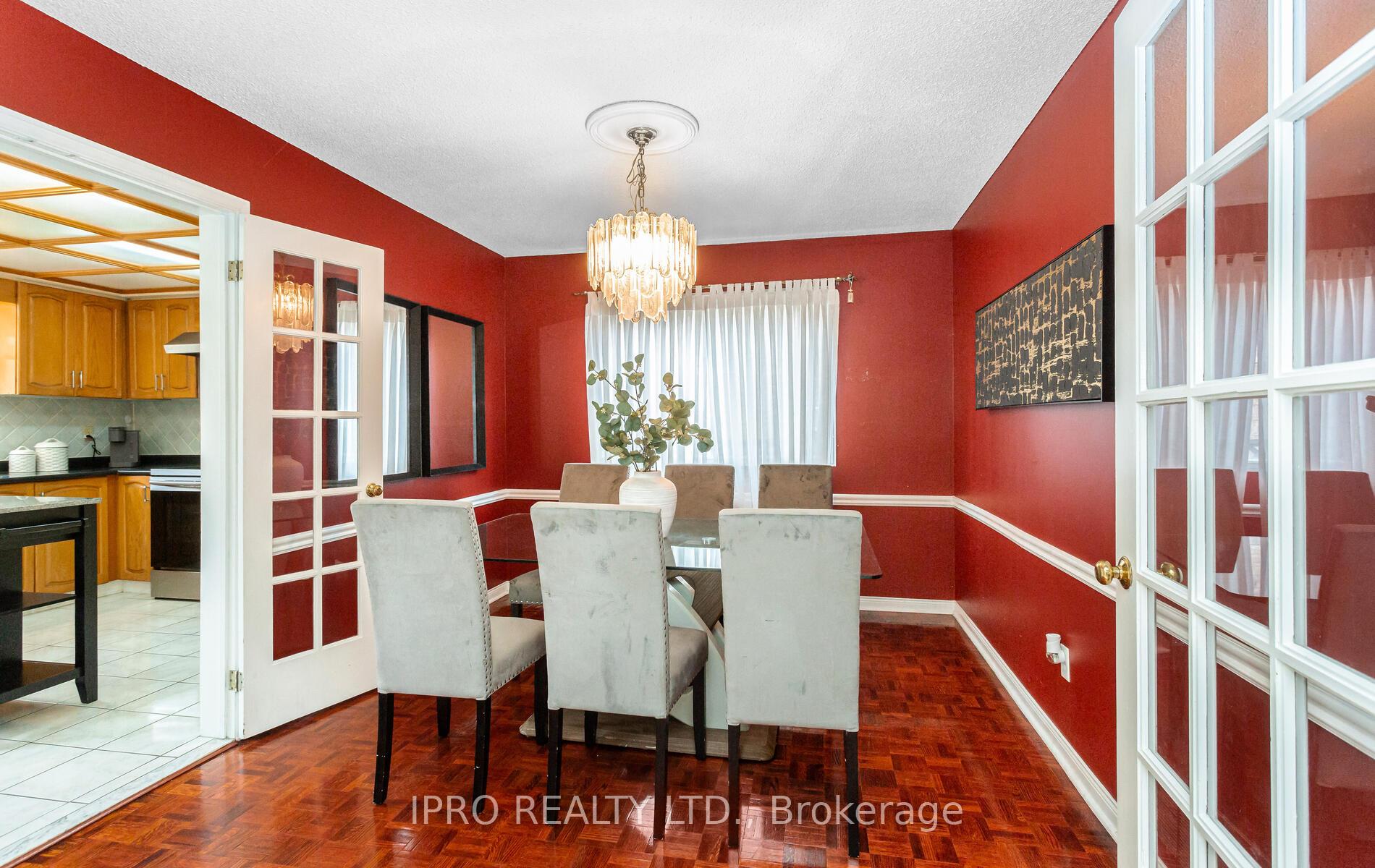 Photo 11 of 14 Burt Drive, Brampton, Northwood Park — HOMEH