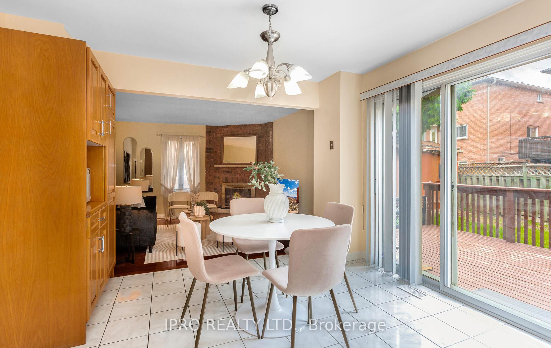 Photo 15 of 14 Burt Drive, Brampton, Northwood Park — HOMEH