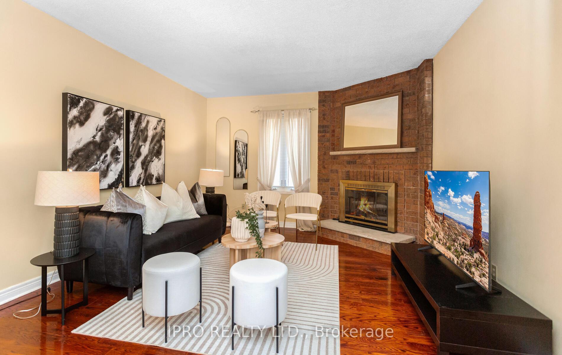 Photo 16 of 14 Burt Drive, Brampton, Northwood Park — HOMEH