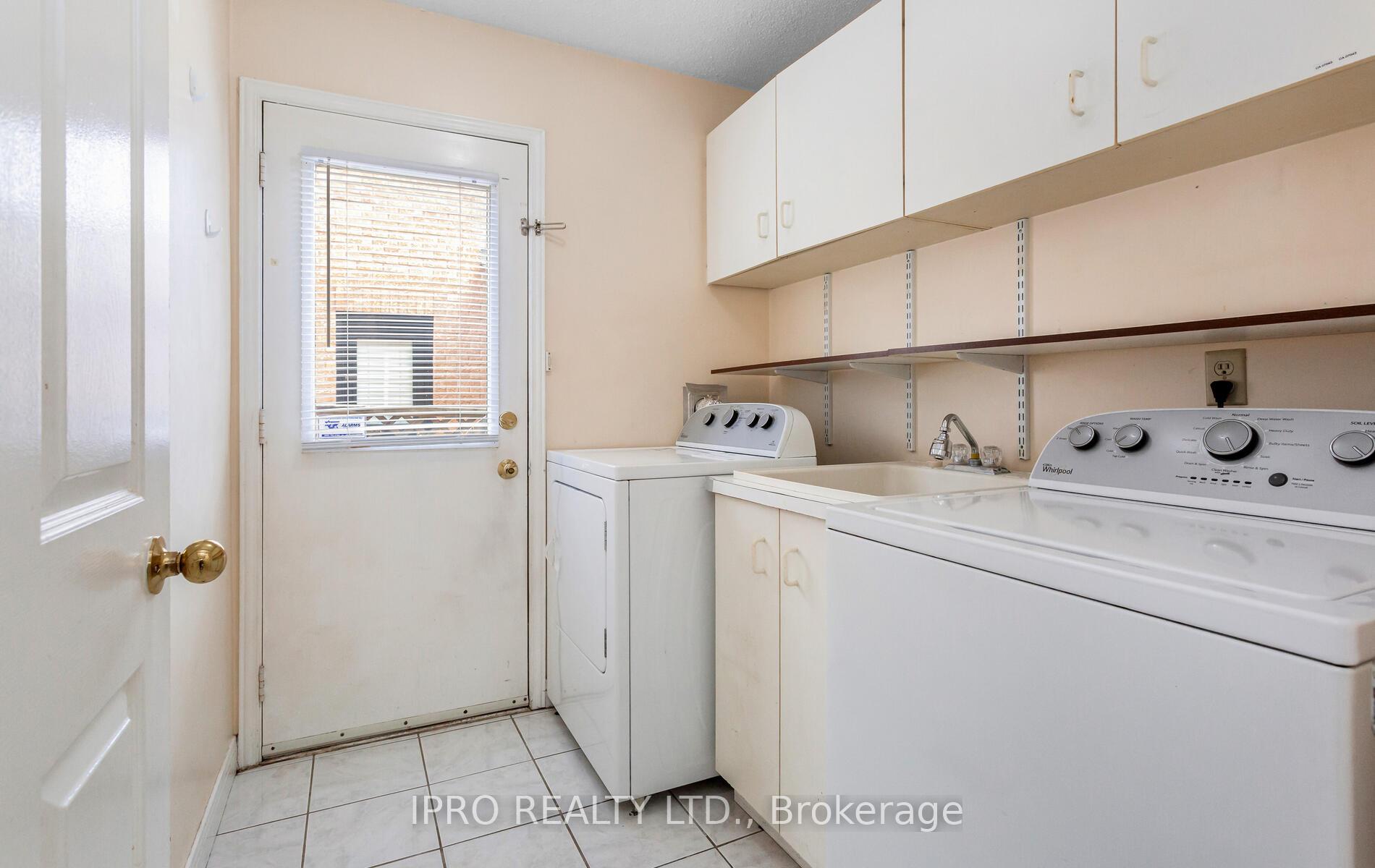Photo 18 of 14 Burt Drive, Brampton, Northwood Park — HOMEH