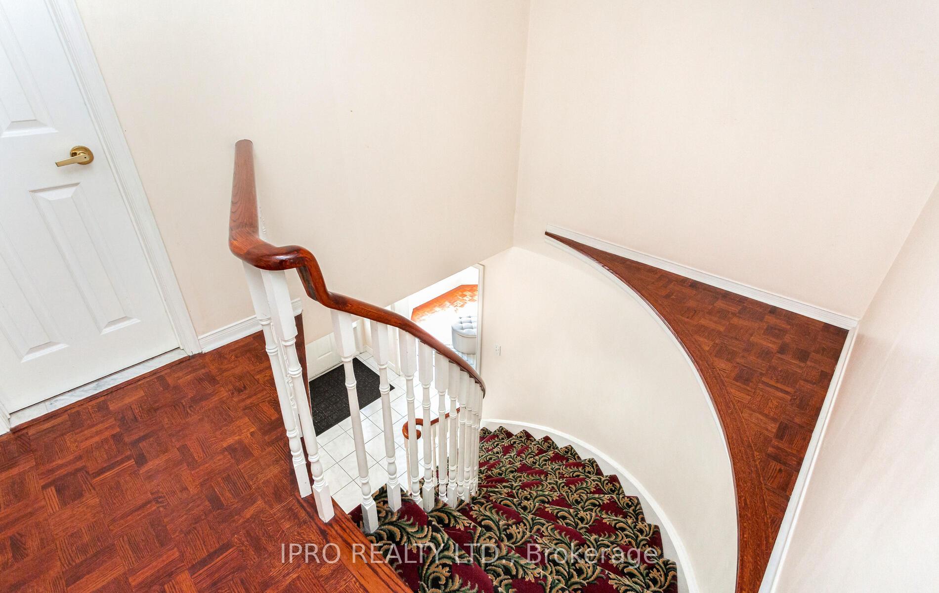 Photo 19 of 14 Burt Drive, Brampton, Northwood Park — HOMEH