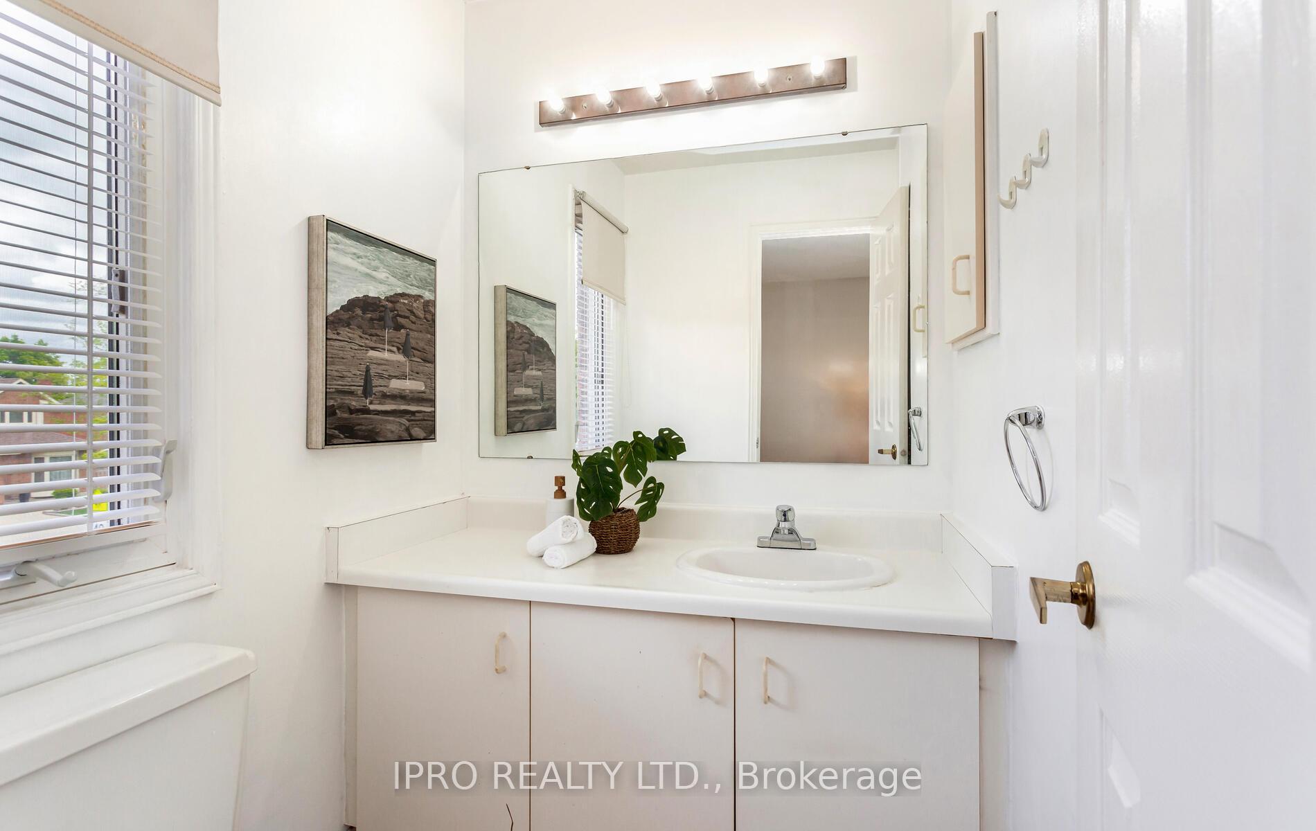 Photo 22 of 14 Burt Drive, Brampton, Northwood Park — HOMEH