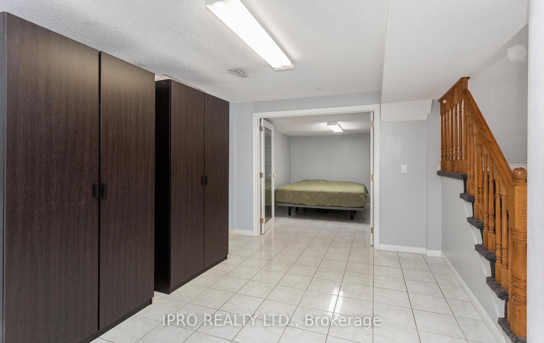 Photo 34 of 14 Burt Drive, Brampton, Northwood Park — HOMEH