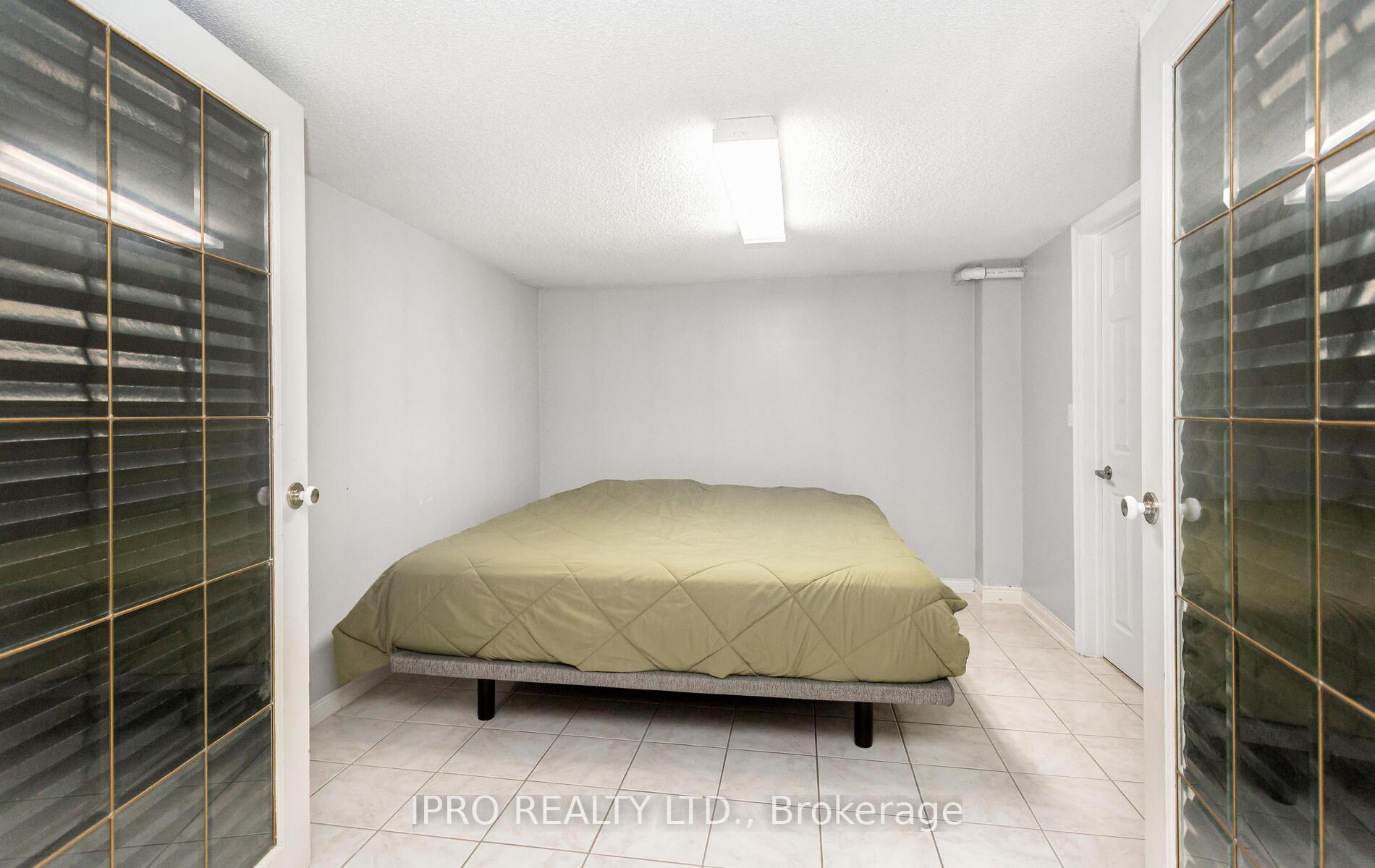 Photo 35 of 14 Burt Drive, Brampton, Northwood Park — HOMEH