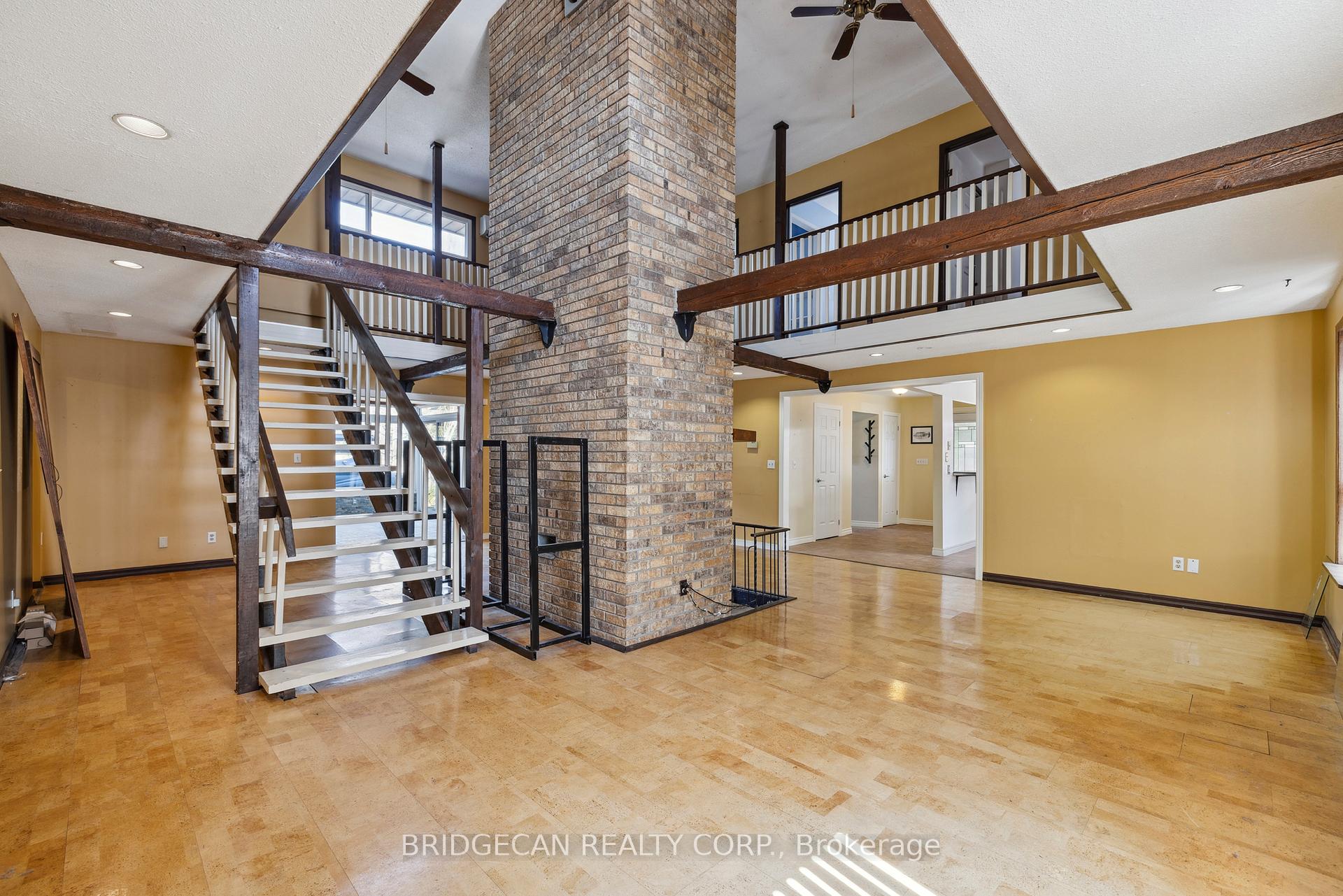 Photo 8 of 827 6th Concession Road W, Hamilton, Rural Flamborough — HOMEH