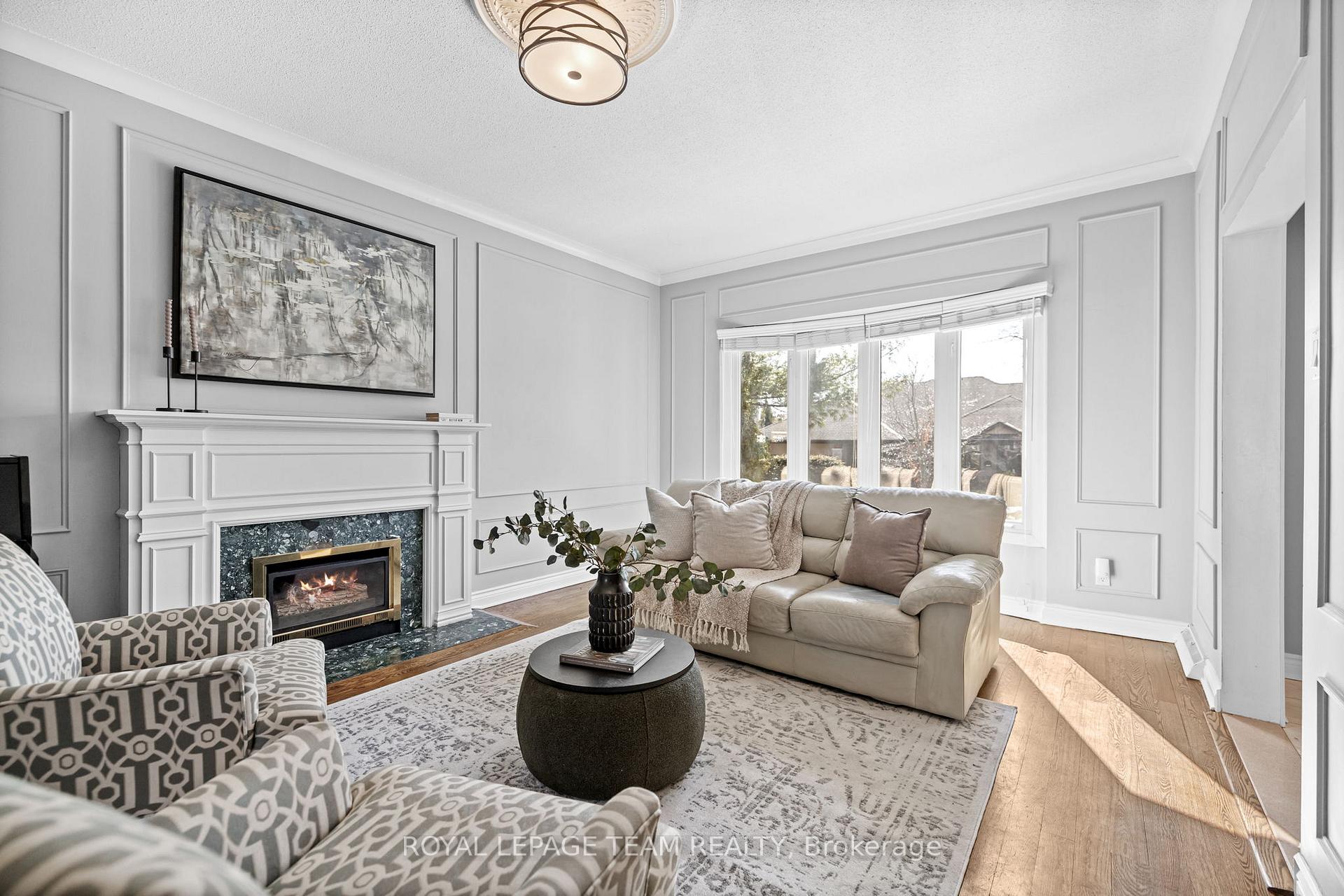 Photo 6 of 695 Hillcrest Avenue, Ottawa, Laurentianview — HOMEH