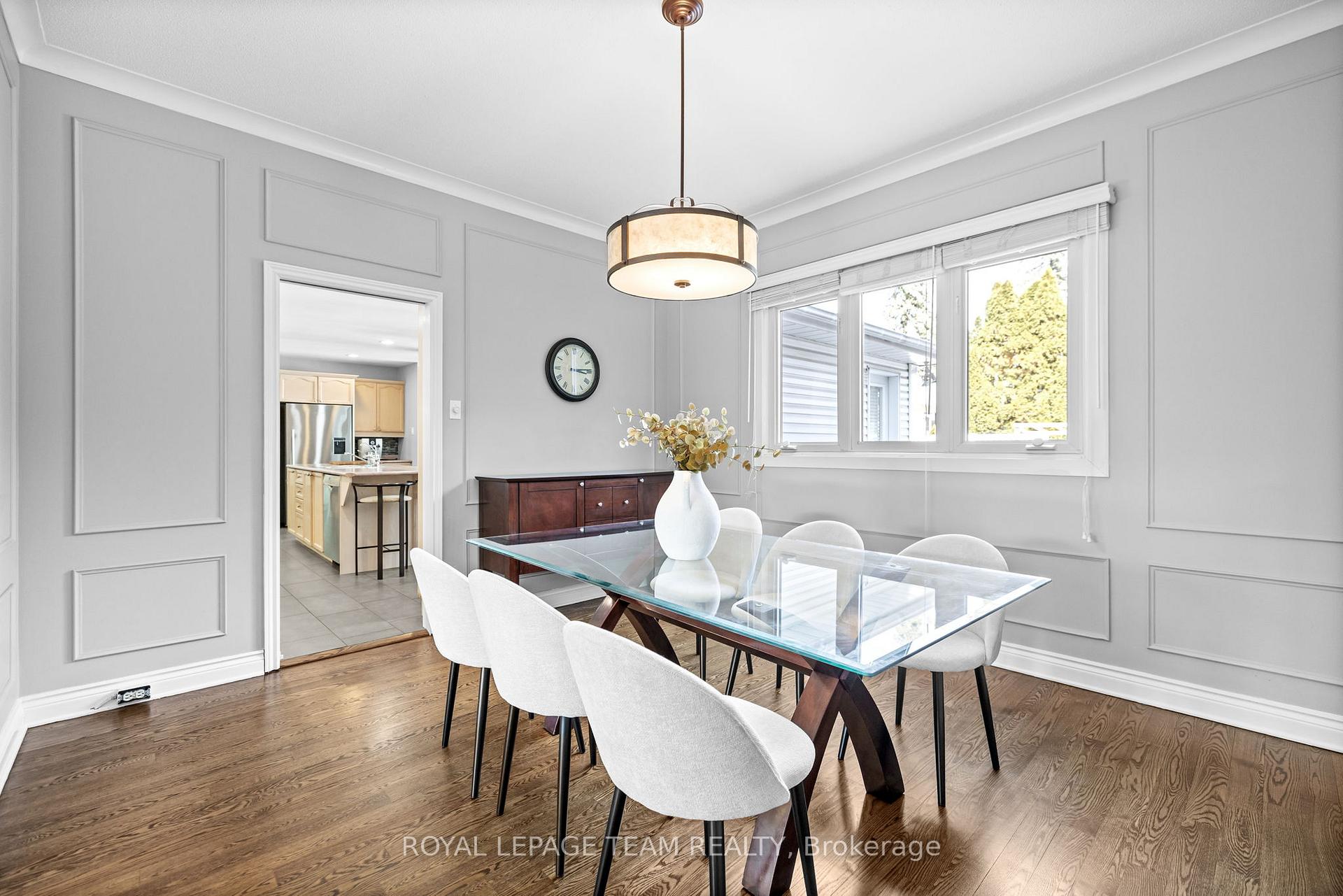 Photo 7 of 695 Hillcrest Avenue, Ottawa, Laurentianview — HOMEH