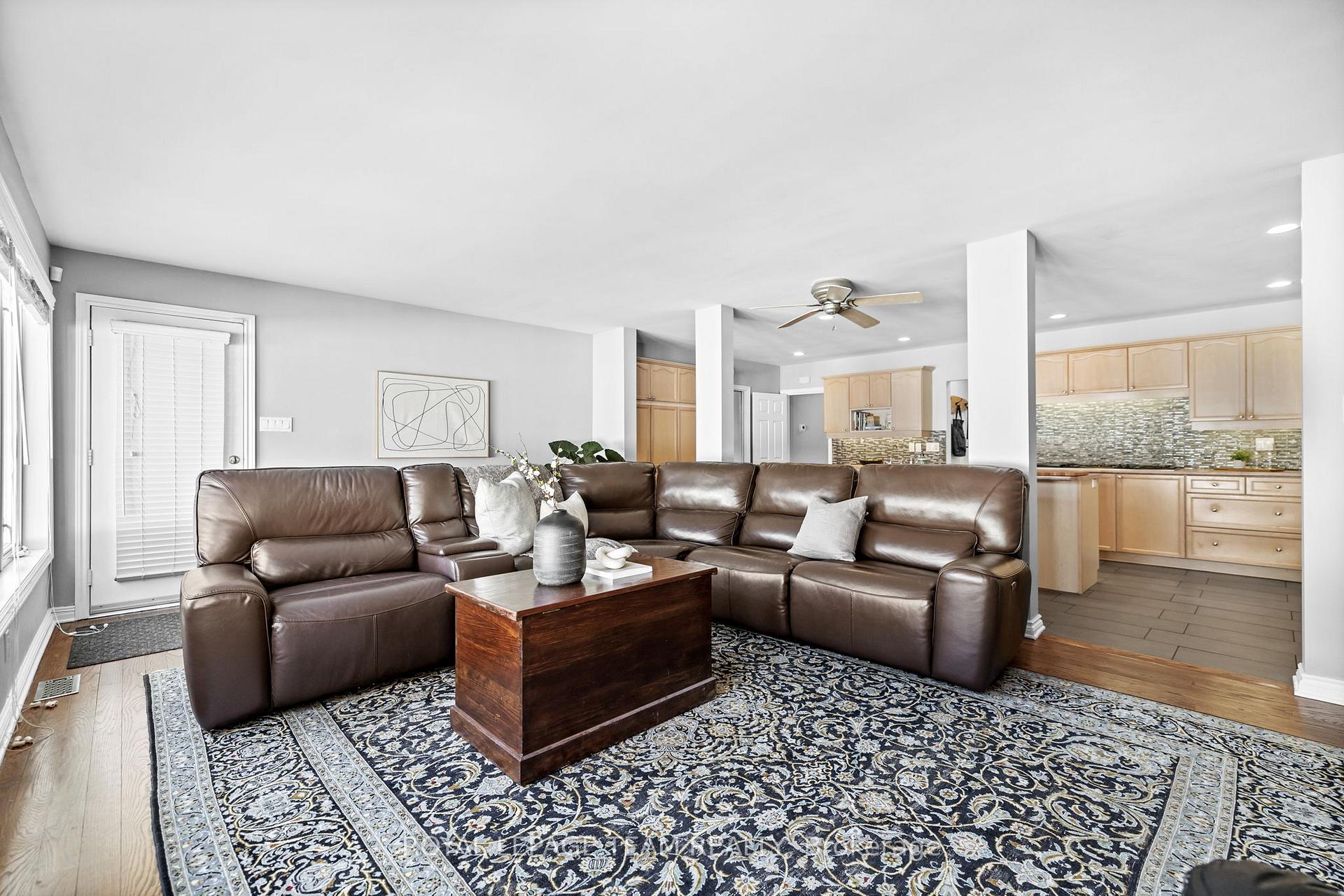 Photo 17 of 695 Hillcrest Avenue, Ottawa, Laurentianview — HOMEH