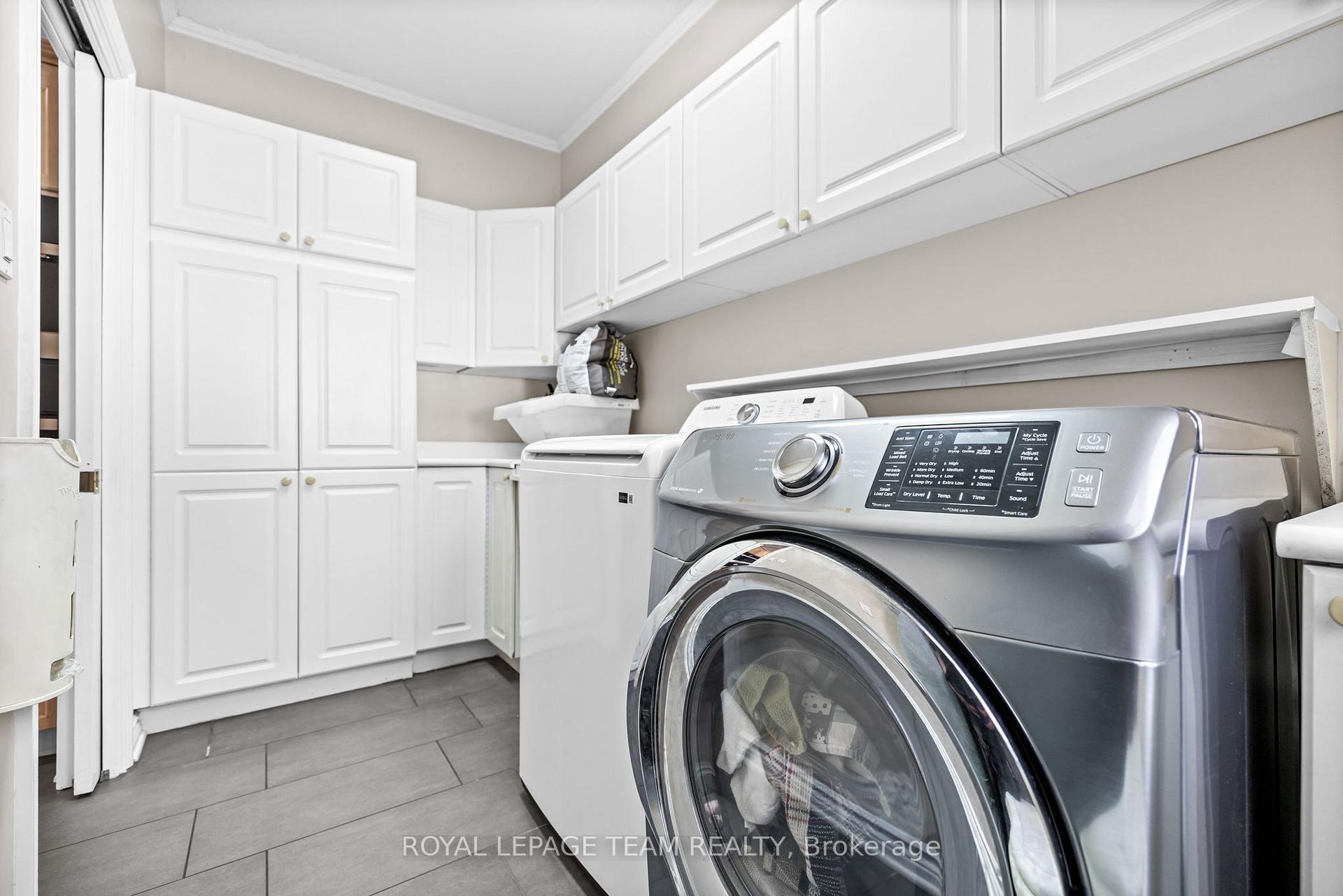 Photo 19 of 695 Hillcrest Avenue, Ottawa, Laurentianview — HOMEH