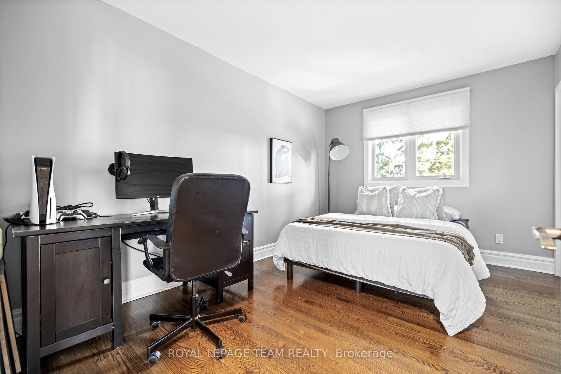 Photo 24 of 695 Hillcrest Avenue, Ottawa, Laurentianview — HOMEH