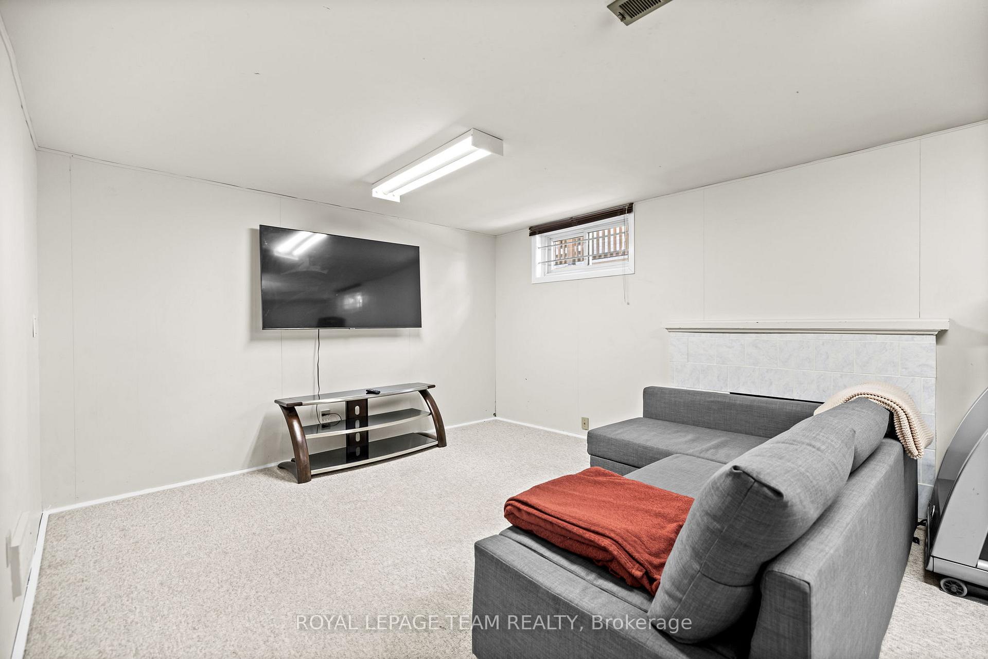 Photo 30 of 695 Hillcrest Avenue, Ottawa, Laurentianview — HOMEH