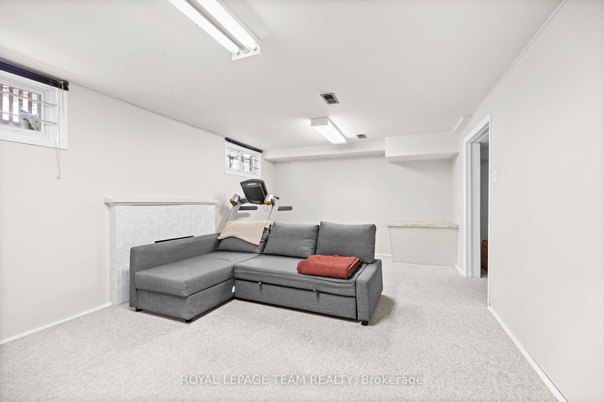 Photo 32 of 695 Hillcrest Avenue, Ottawa, Laurentianview — HOMEH