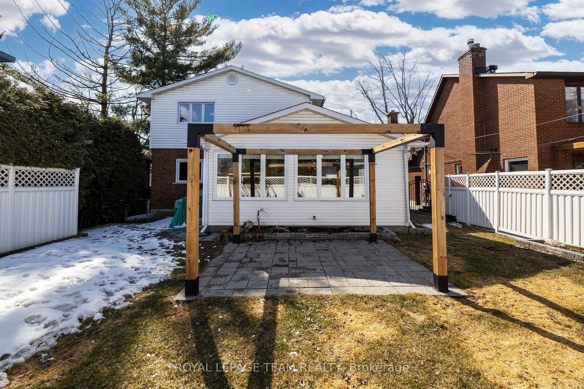 Photo 44 of 695 Hillcrest Avenue, Ottawa, Laurentianview — HOMEH