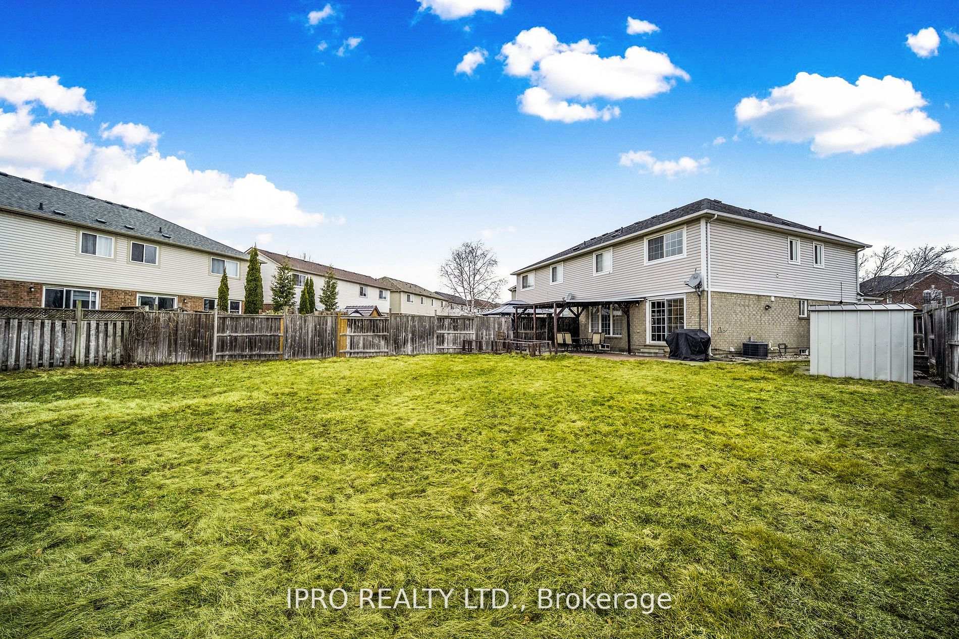 Photo 20 of 108 Sweetwood Circle, Brampton, Fletcher's Meadow — HOMEH
