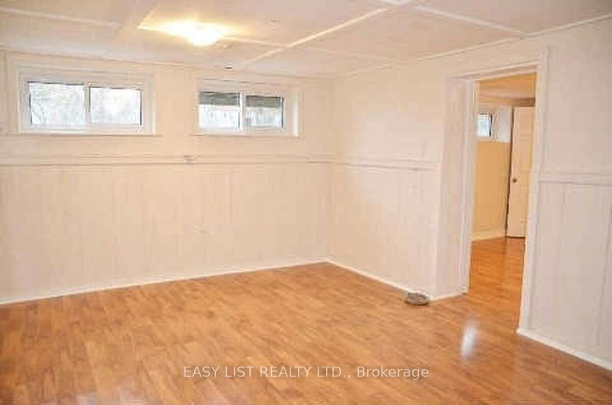 Photo 3 of 20 Autumn Boulevard, Brampton, Avondale — HOMEH