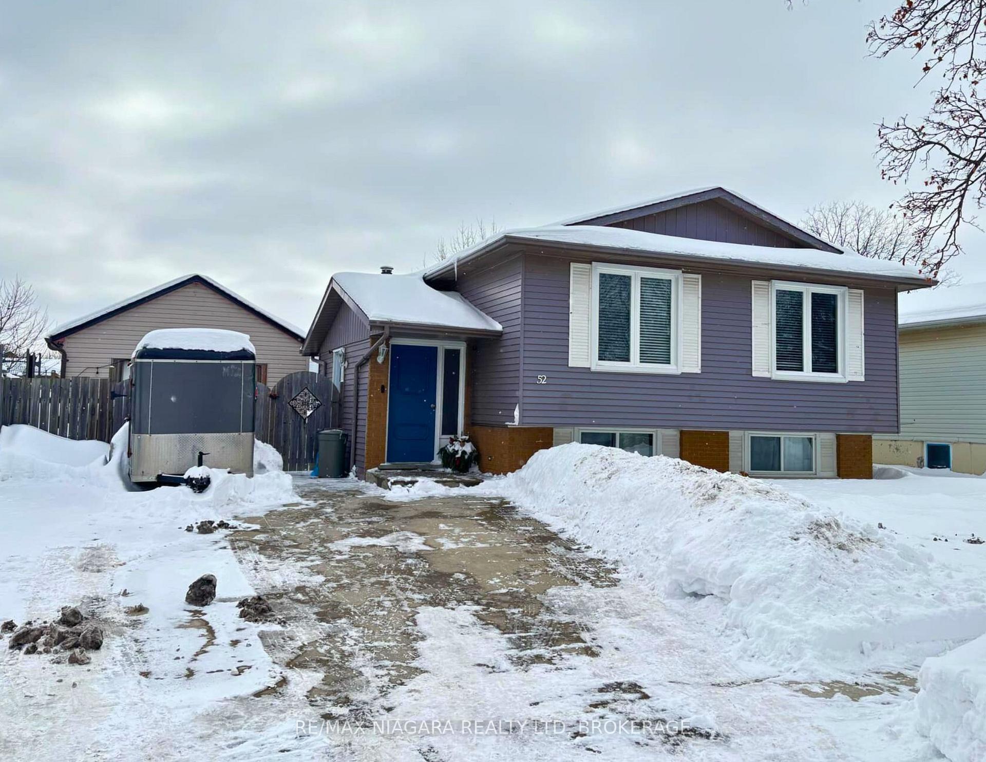 Photo 1 of 52 Yorkdale Crescent, Hamilton, Stoney Creek Mountain — HOMEH