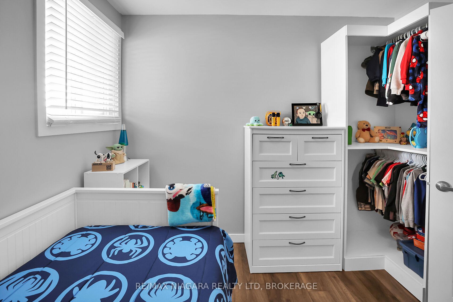 Photo 27 of 52 Yorkdale Crescent, Hamilton, Stoney Creek Mountain — HOMEH