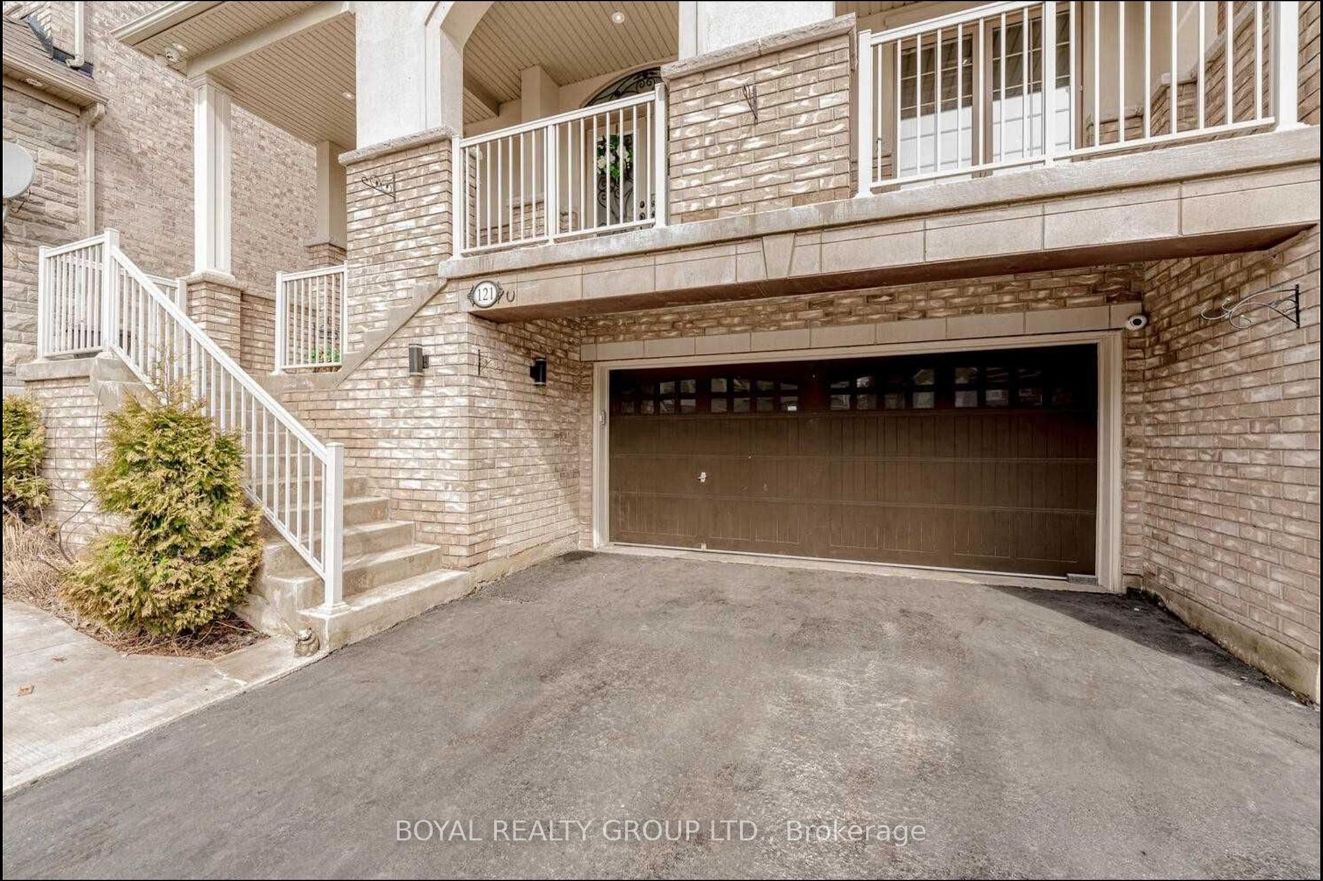 Photo 3 of 121 Leadership Drive, Brampton, Credit Valley — HOMEH