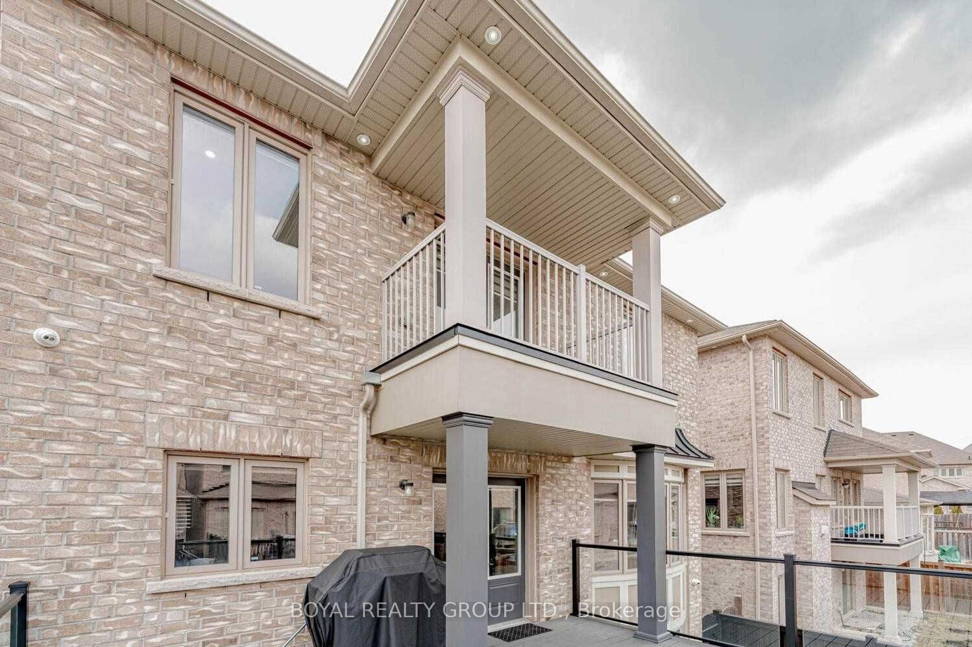 Photo 18 of 121 Leadership Drive, Brampton, Credit Valley — HOMEH