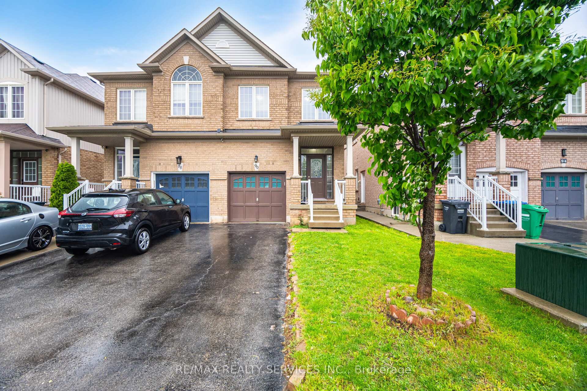 Front of 90 Crumlin Crescent