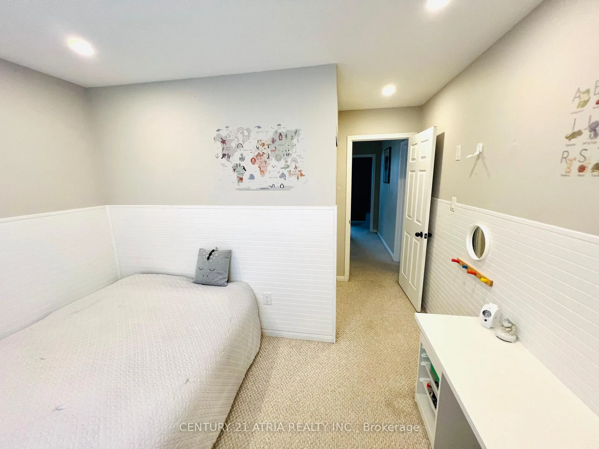 Photo 13 of 19 Bird Street, Barrie, Edgehill Drive — HOMEH