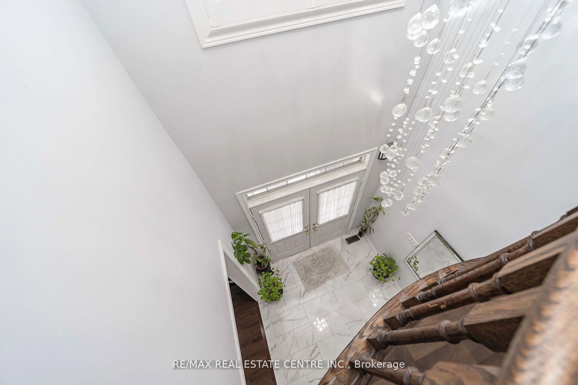Photo 19 of 1 Sage Meadow Crescent, Brampton, Credit Valley — HOMEH