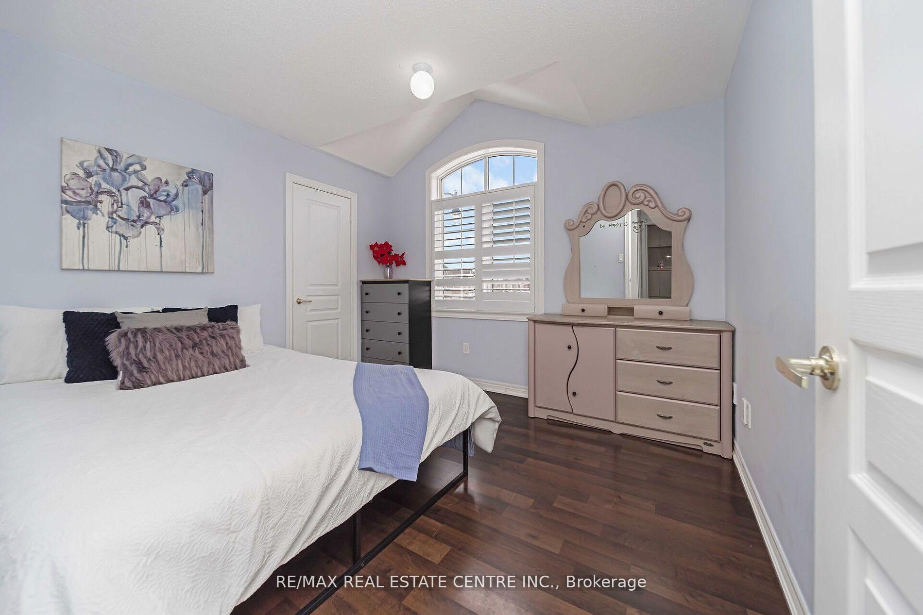 Photo 25 of 1 Sage Meadow Crescent, Brampton, Credit Valley — HOMEH