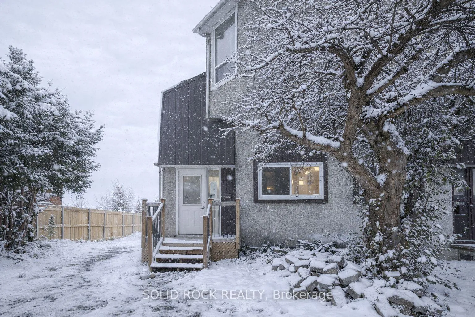 Photo 2 of 1432 Leigh Crescent, Ottawa, Carson Grove — HOMEH