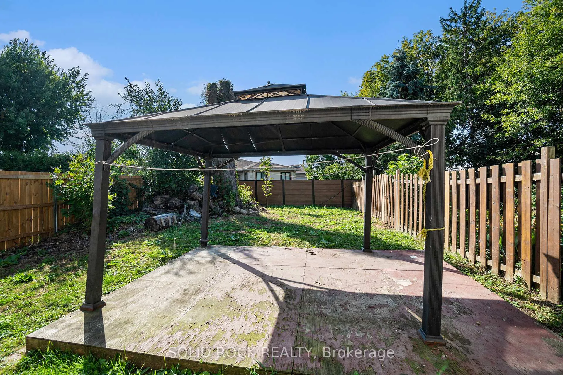 Photo 18 of 1432 Leigh Crescent, Ottawa, Carson Grove — HOMEH