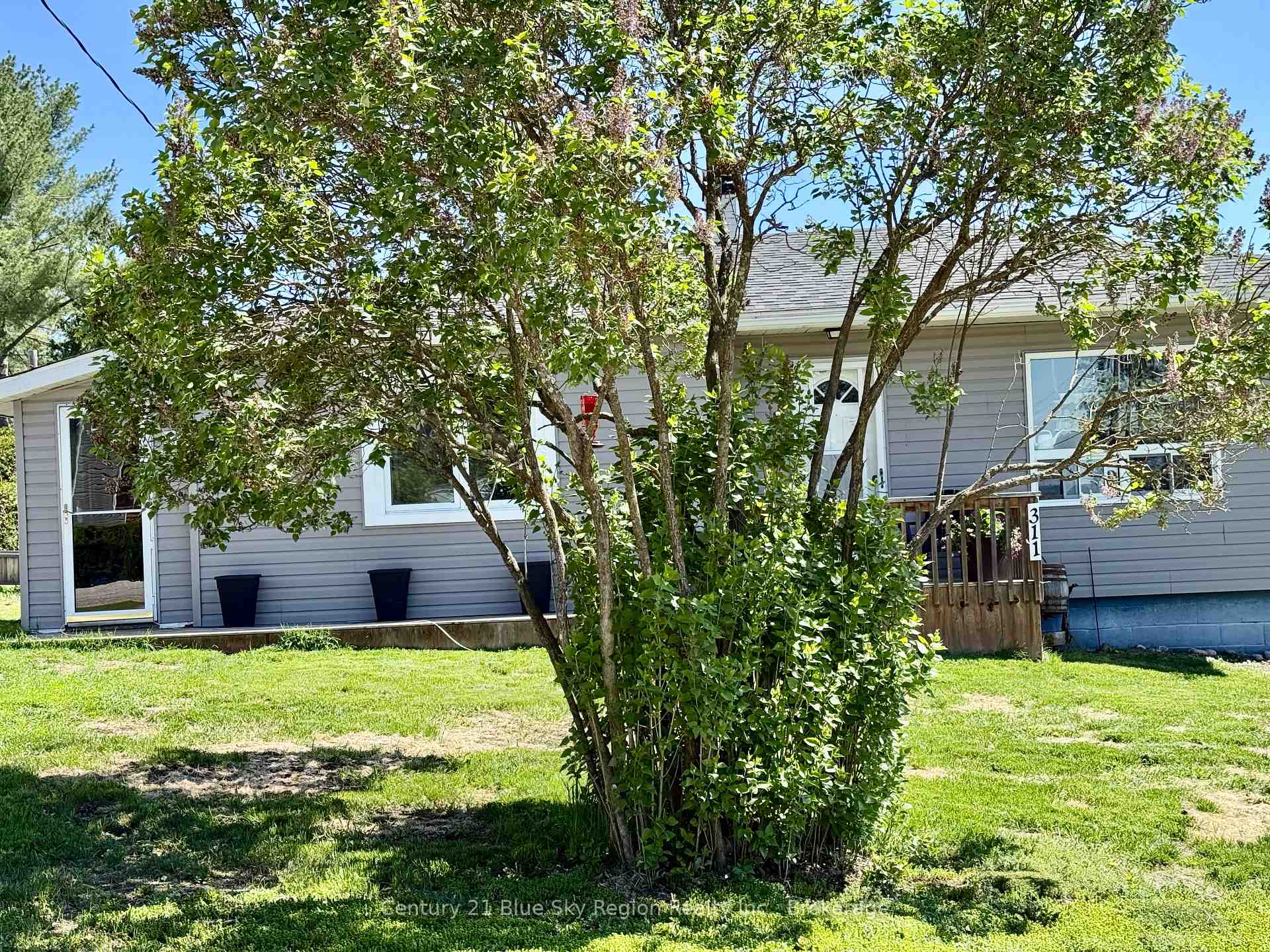 Photo 3 of 311 Seventh Street, Mattawa — HOMEH