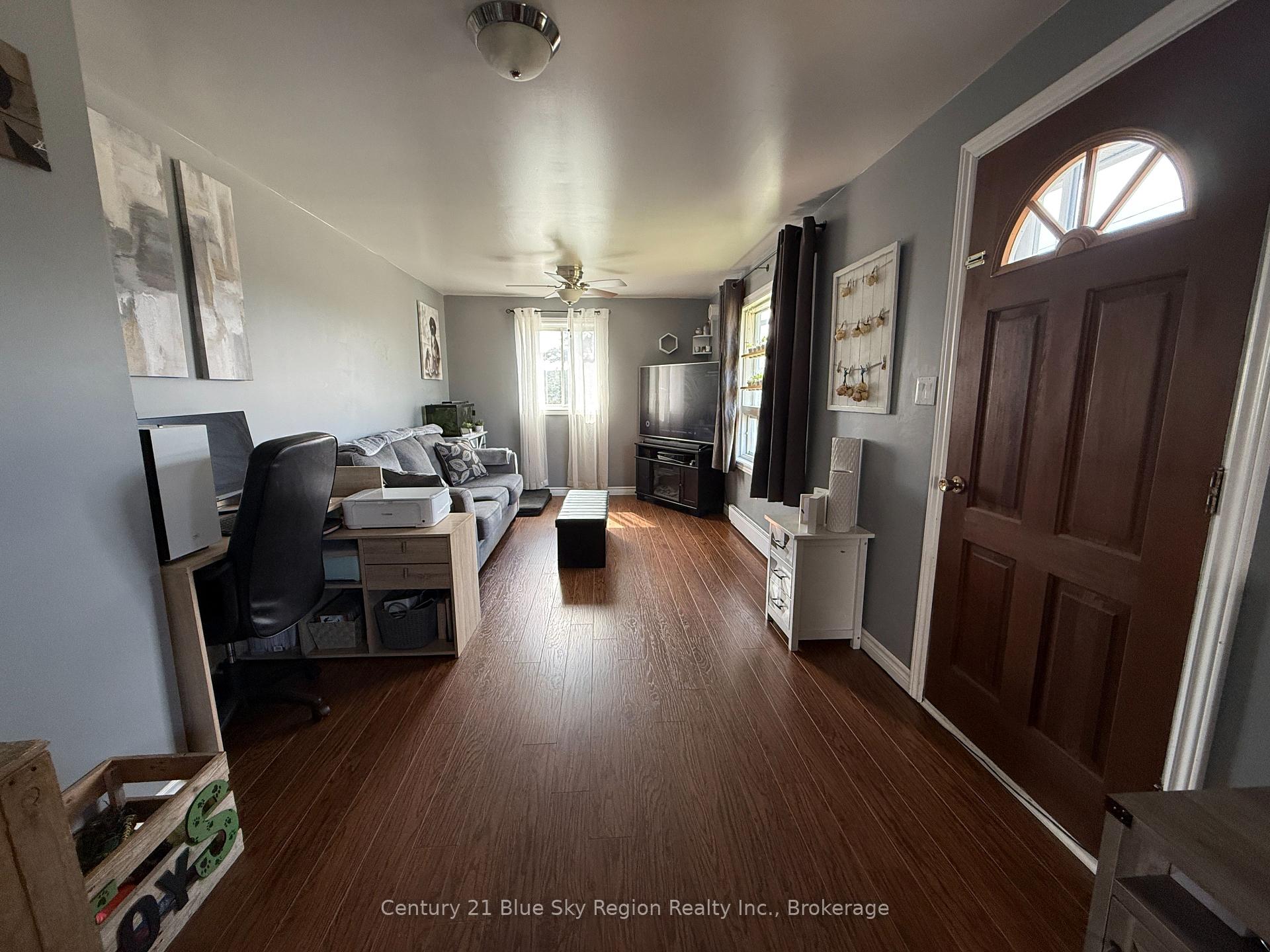 Photo 14 of 311 Seventh Street, Mattawa — HOMEH