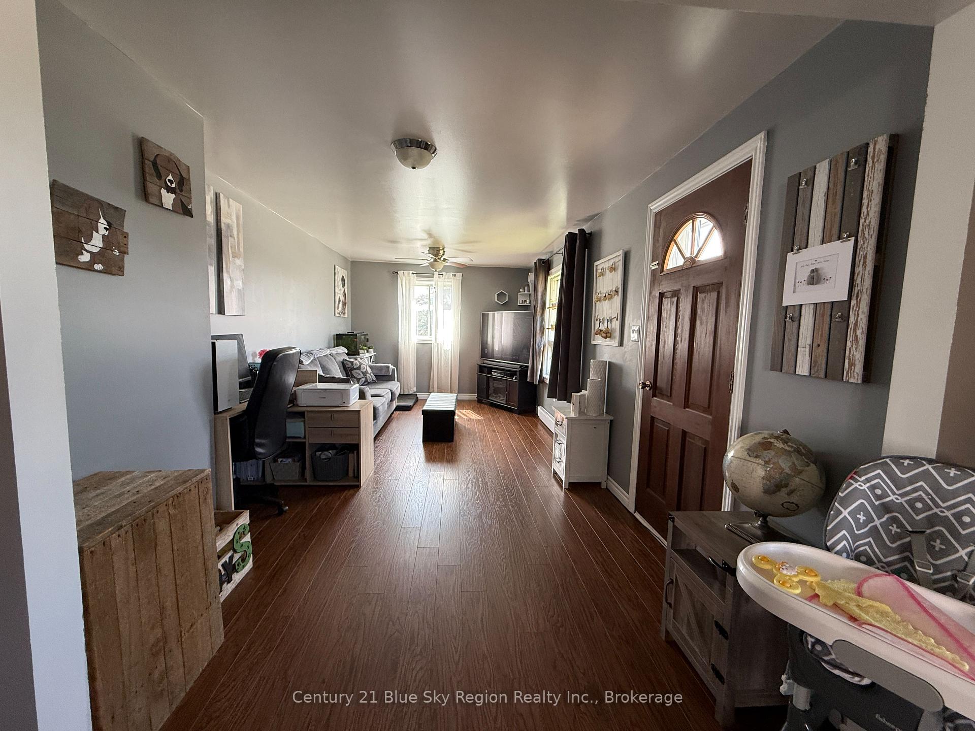 Photo 15 of 311 Seventh Street, Mattawa — HOMEH