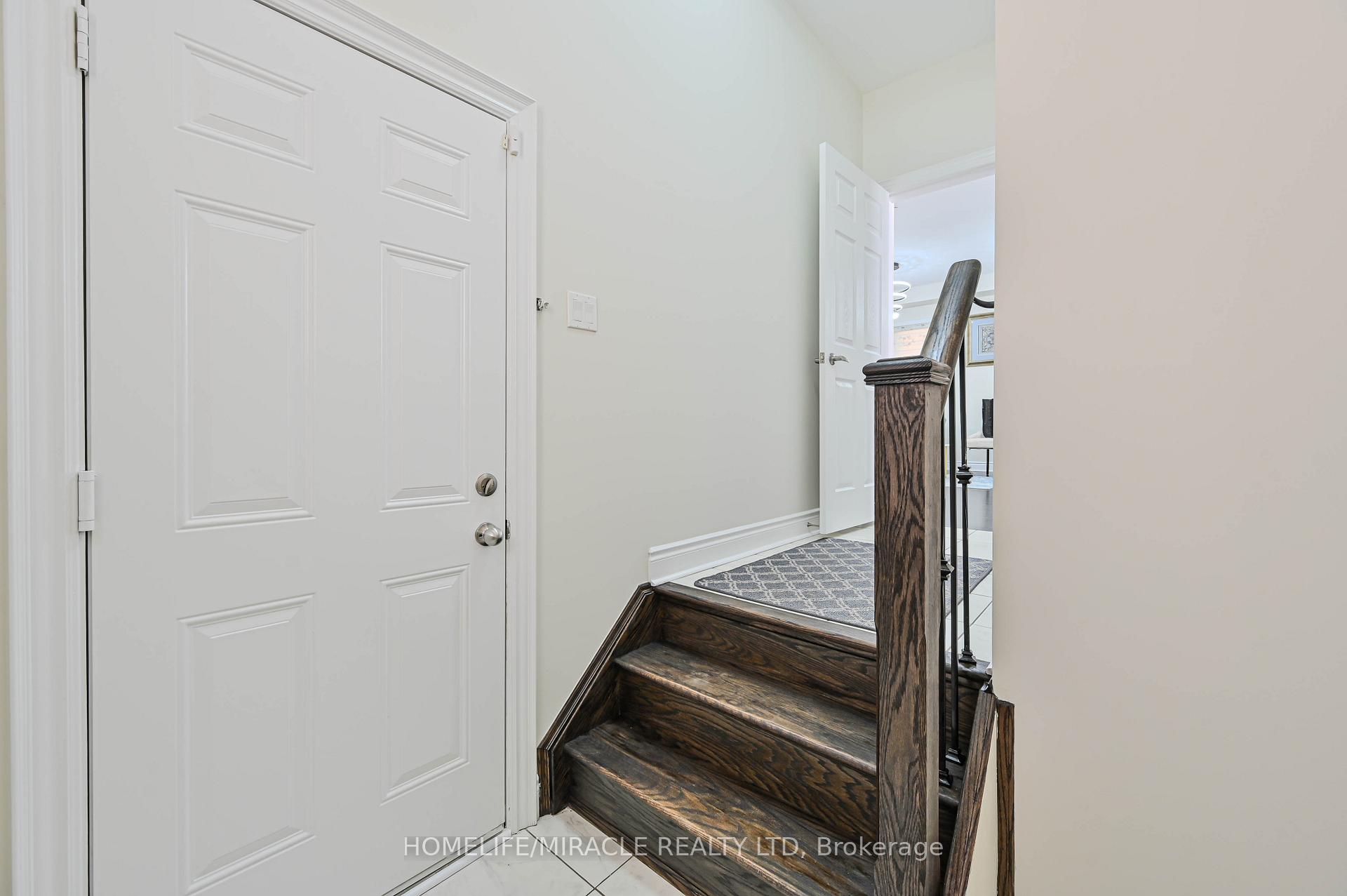 Photo 14 of 4 Camston Road, Brampton, Toronto Gore Rural Estate — HOMEH