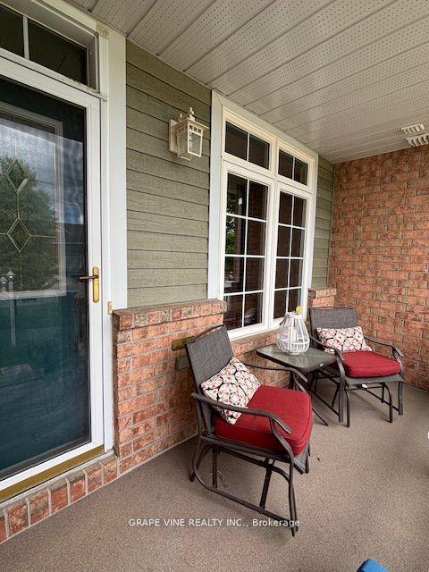 Photo 2 of 60 Sable Run Drive, Ottawa, Stittsville (Central) — HOMEH