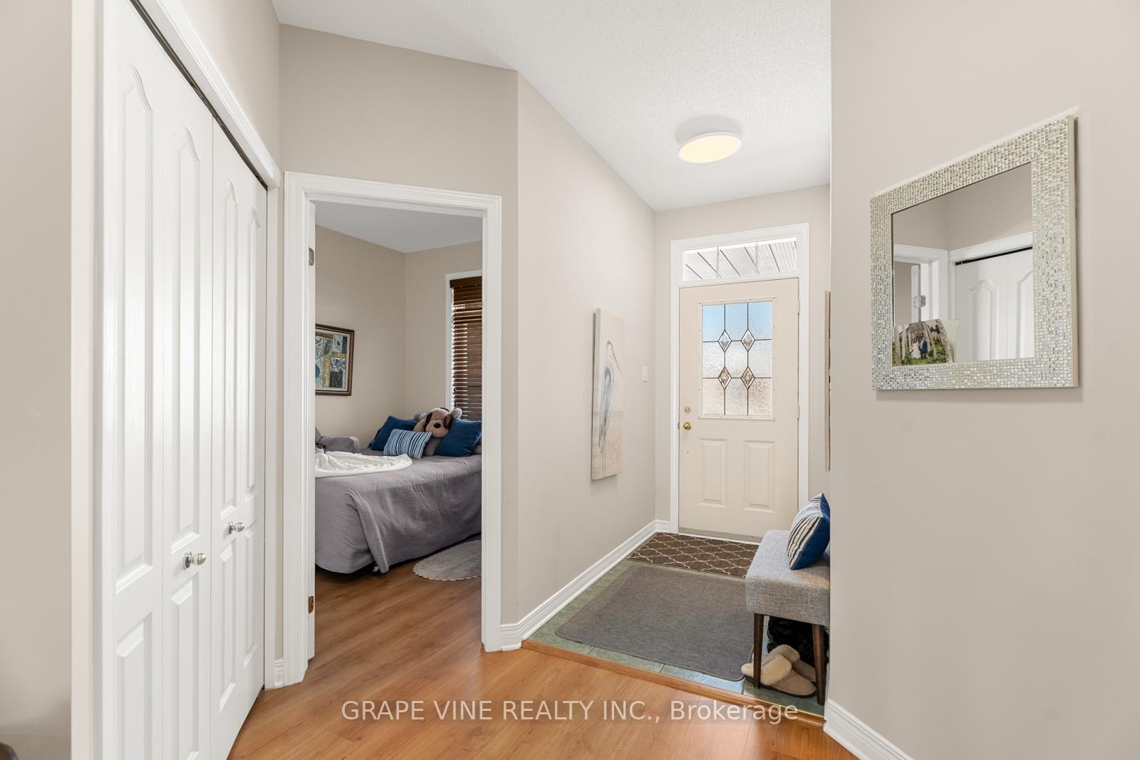 Photo 4 of 60 Sable Run Drive, Ottawa, Stittsville (Central) — HOMEH
