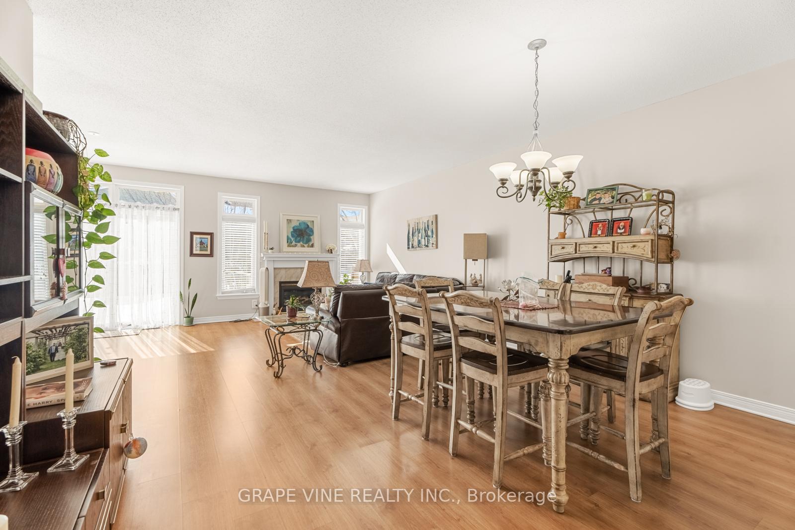 Photo 13 of 60 Sable Run Drive, Ottawa, Stittsville (Central) — HOMEH