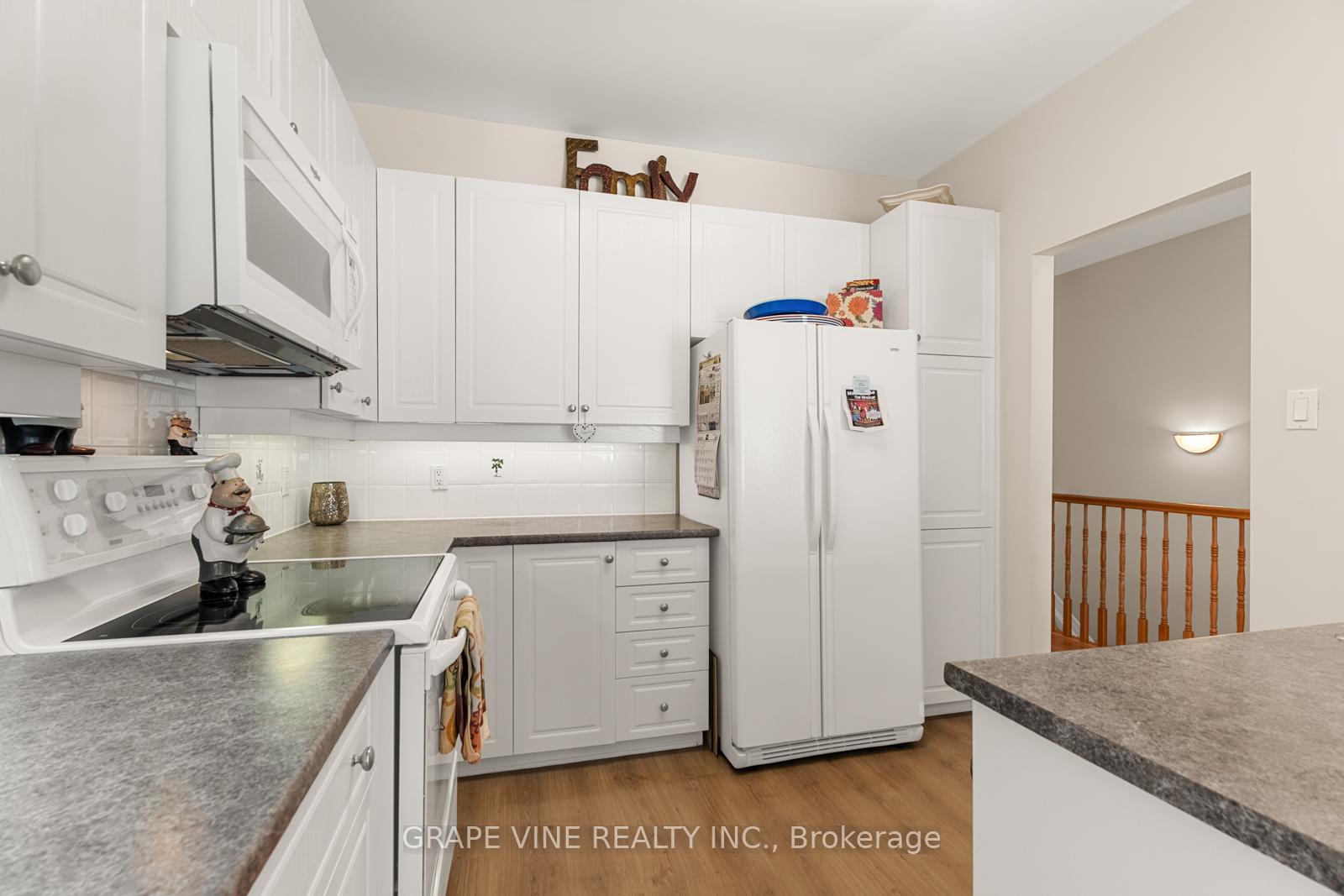 Photo 18 of 60 Sable Run Drive, Ottawa, Stittsville (Central) — HOMEH