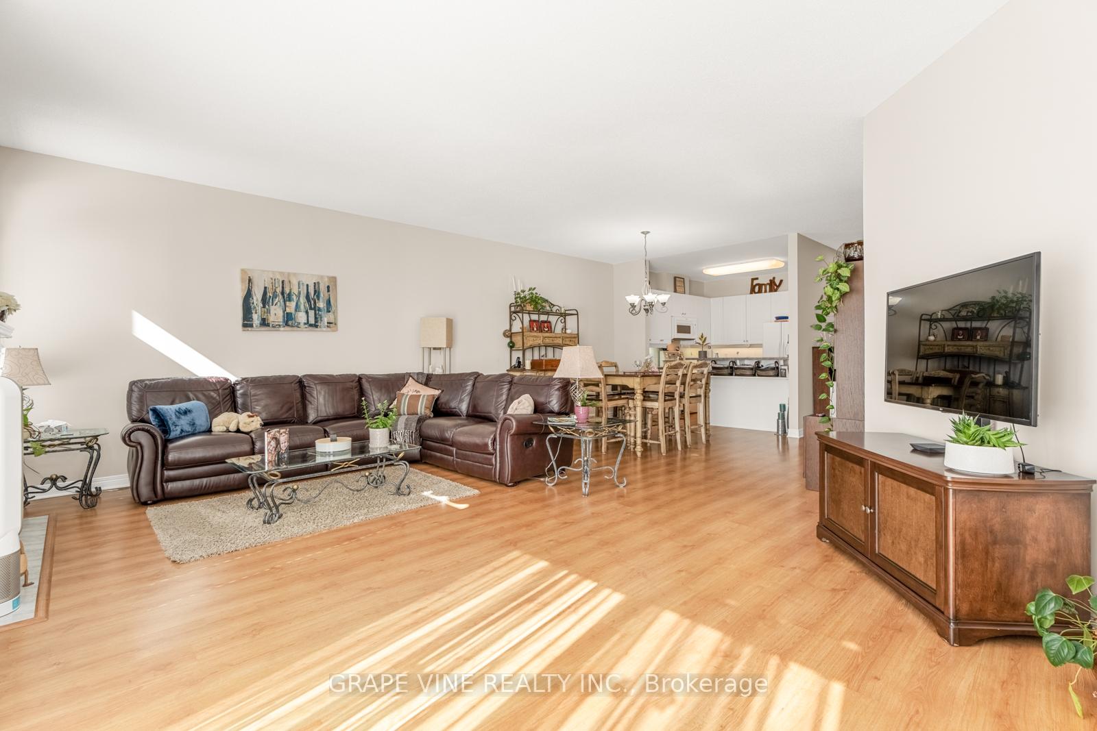 Photo 19 of 60 Sable Run Drive, Ottawa, Stittsville (Central) — HOMEH