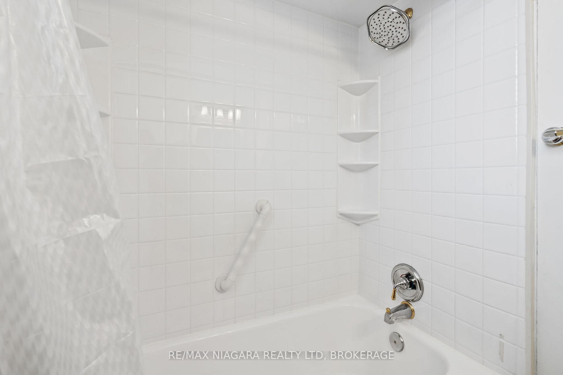 Photo 23 of 1671 King Street E, Hamilton, Delta — HOMEH