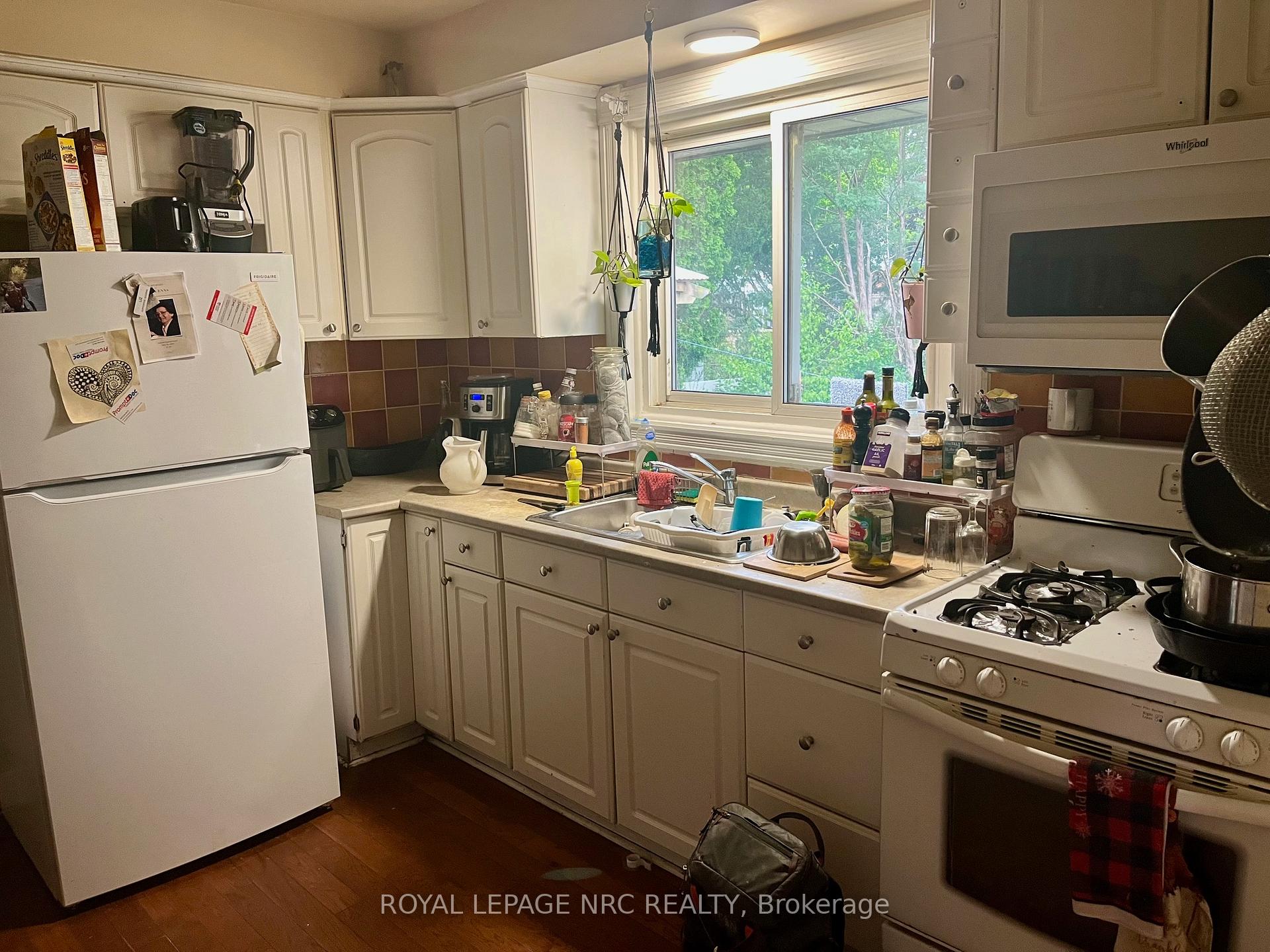 Photo 8 of 32 Buchanan Road, St. Catharines, Carlton/Bunting — HOMEH