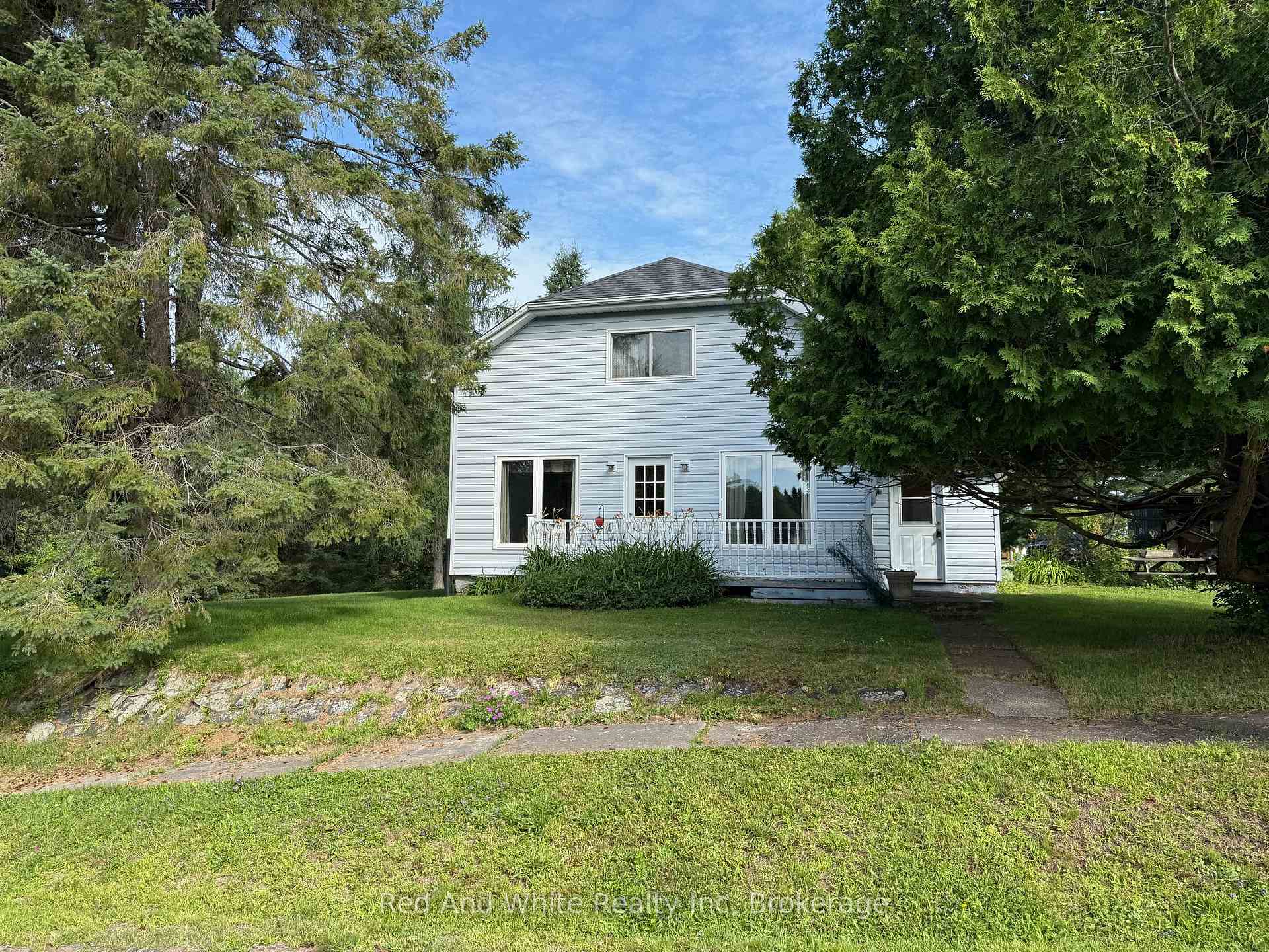 Photo 2 of 10 Burrows Street, Magnetawan — HOMEH