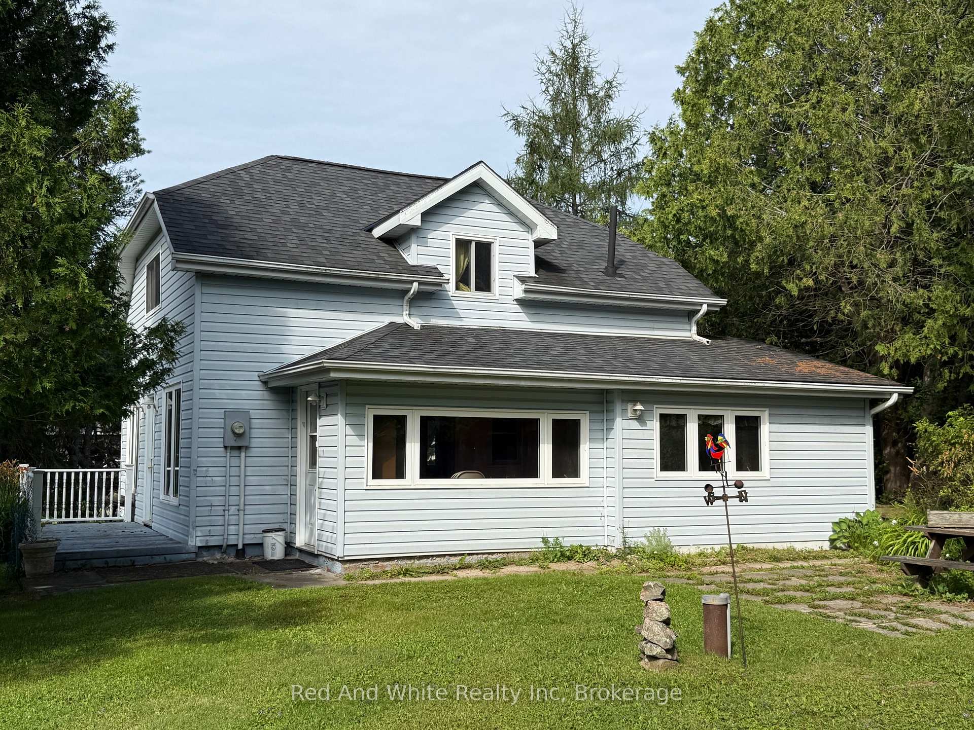 Photo 4 of 10 Burrows Street, Magnetawan — HOMEH