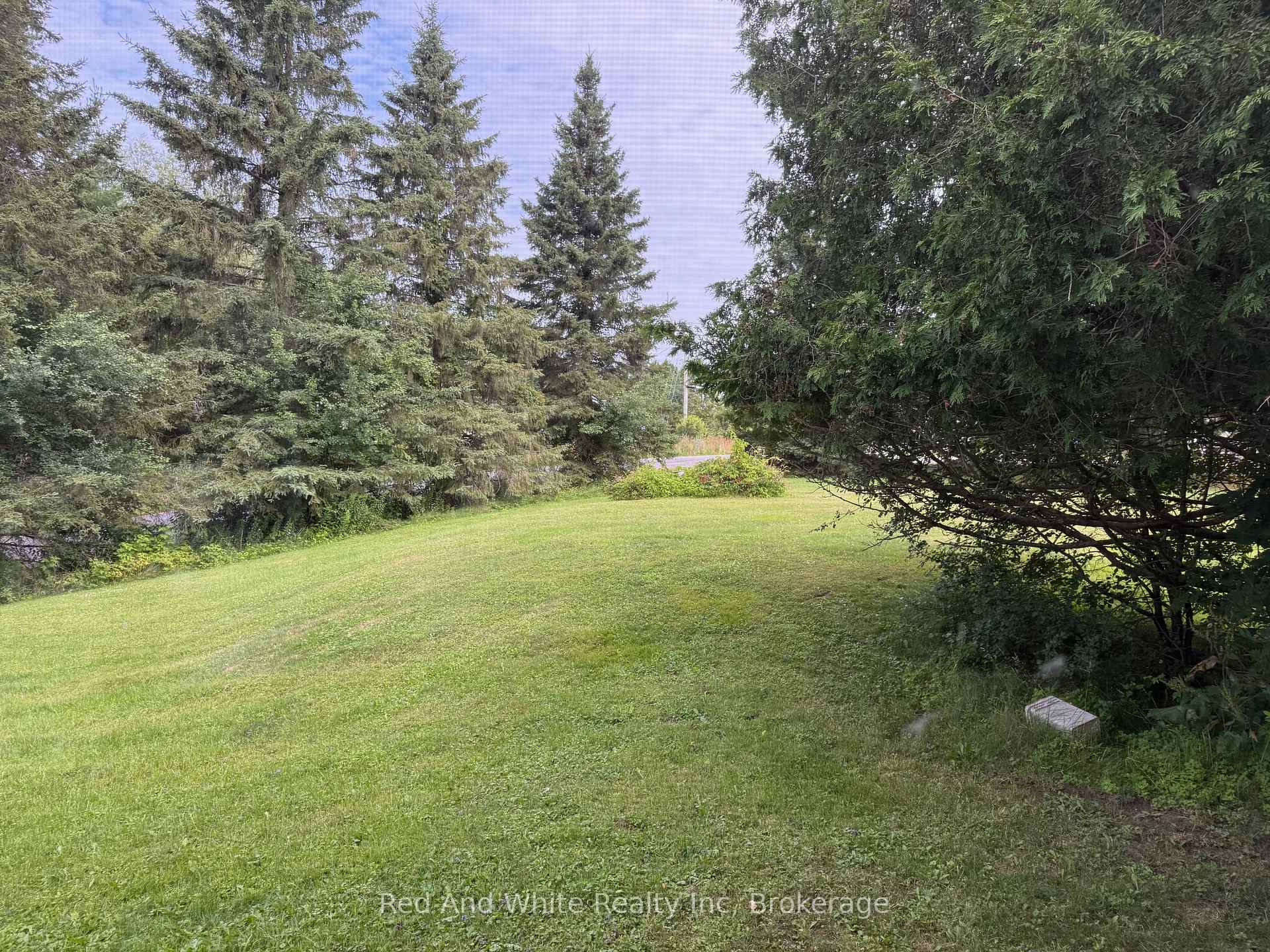 Photo 6 of 10 Burrows Street, Magnetawan — HOMEH