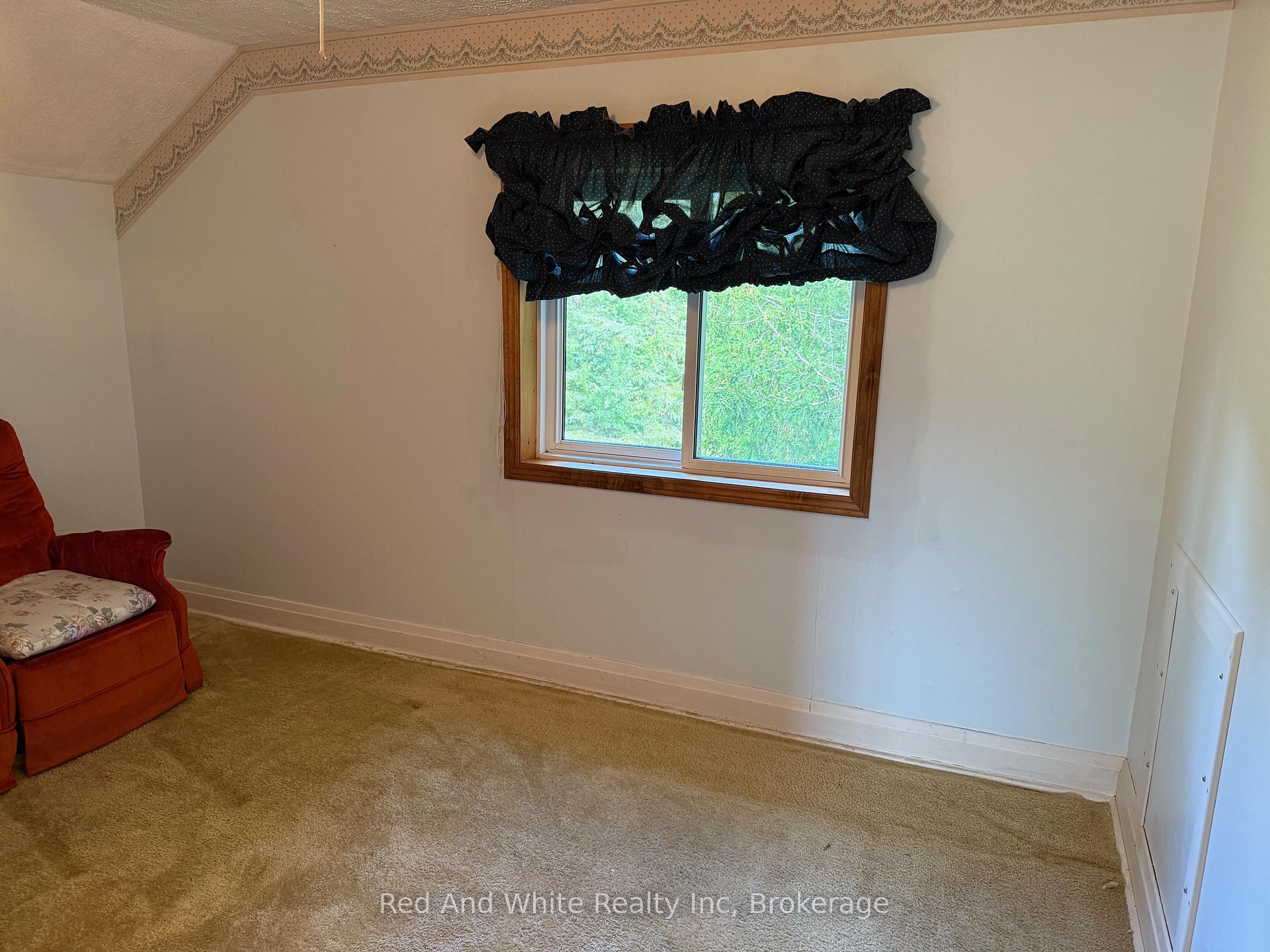 Photo 21 of 10 Burrows Street, Magnetawan — HOMEH
