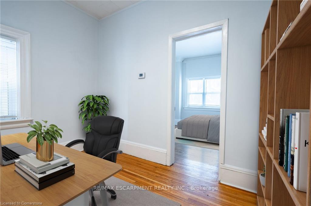Photo 34 of 18 Fairholt Road N, Hamilton, Gibson — HOMEH