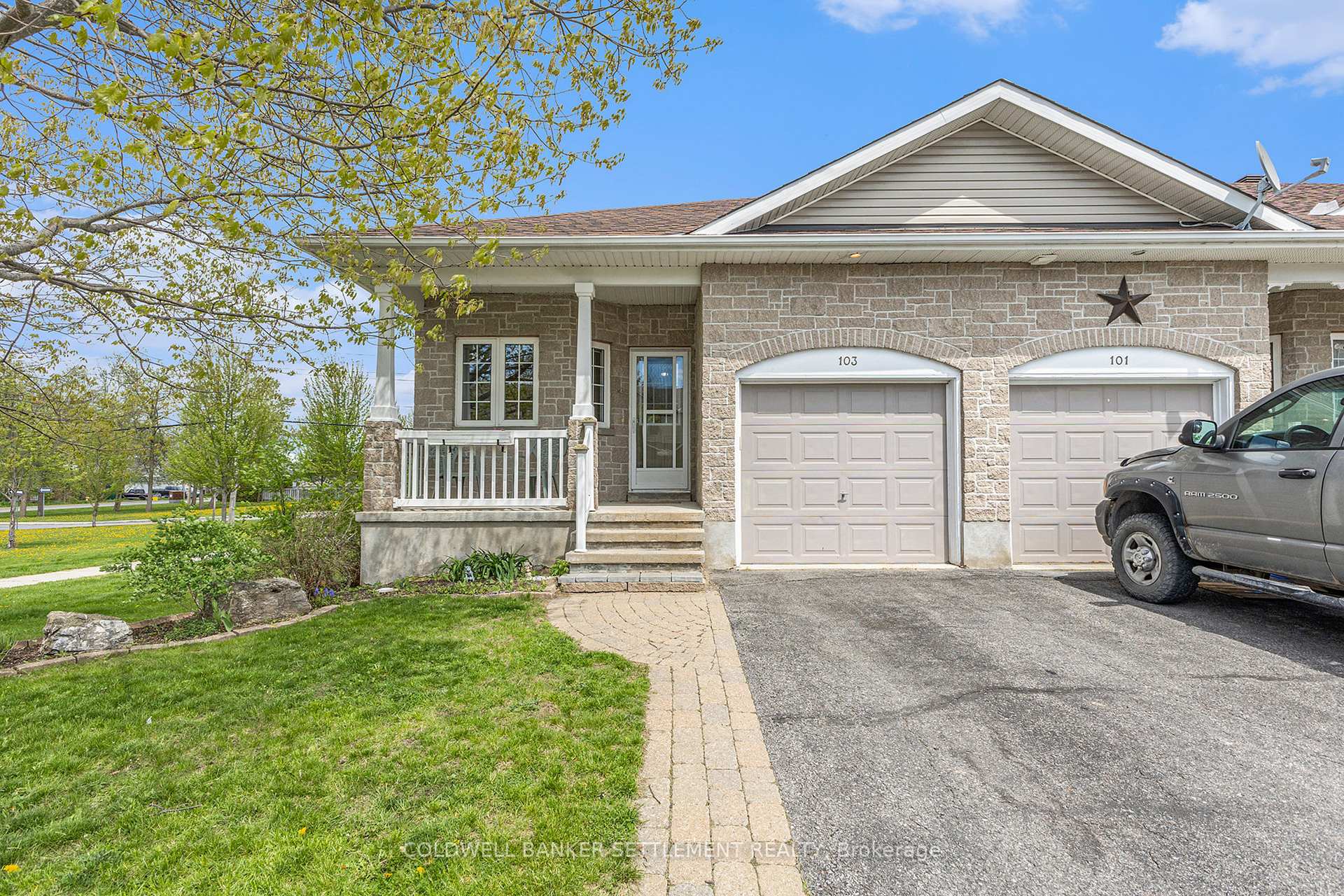 Photo 1 of 103 Patterson Crescent, Carleton Place — HOMEH