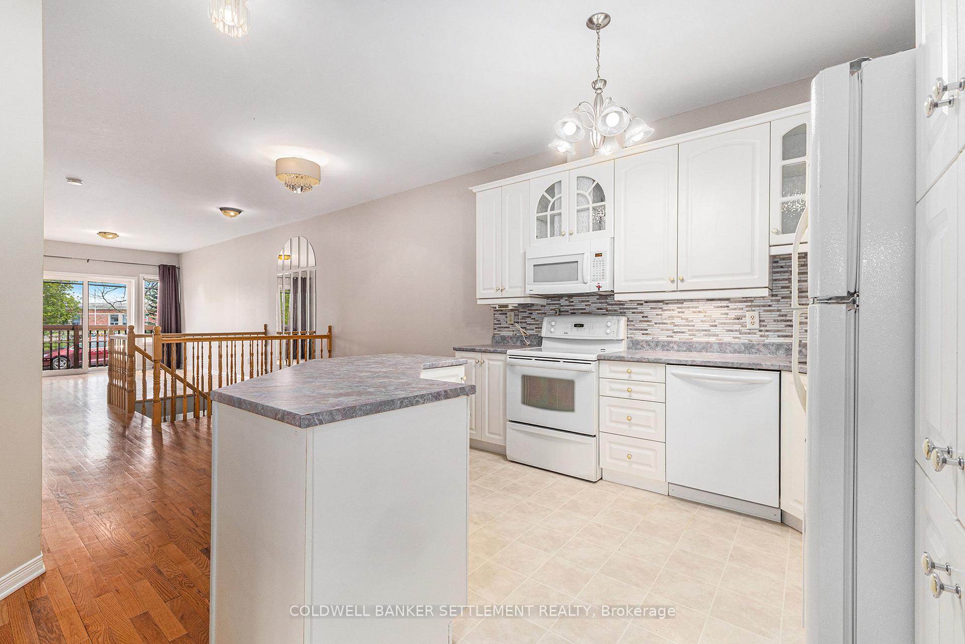 Photo 4 of 103 Patterson Crescent, Carleton Place — HOMEH