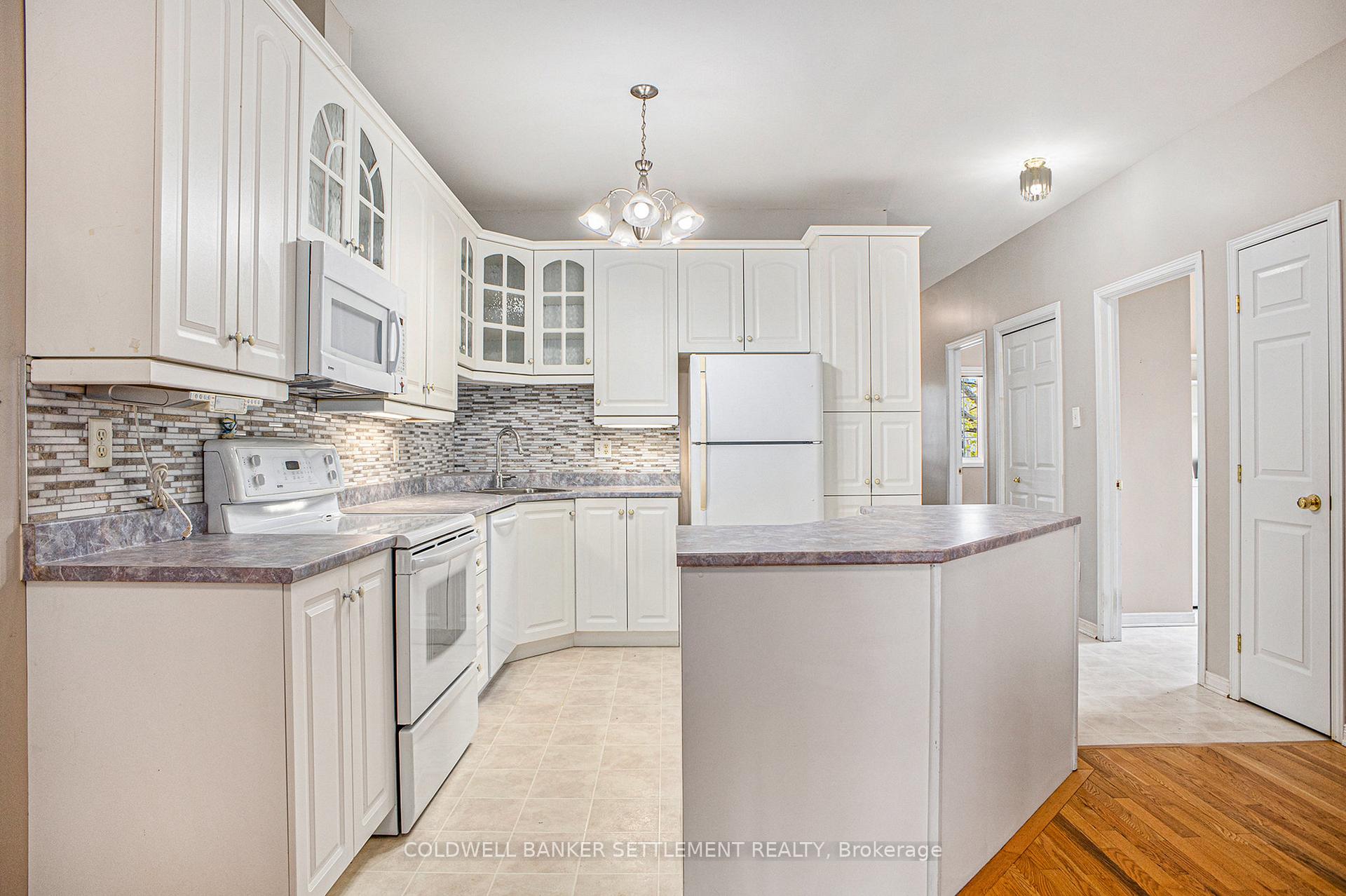 Photo 2 of 103 Patterson Crescent, Carleton Place — HOMEH