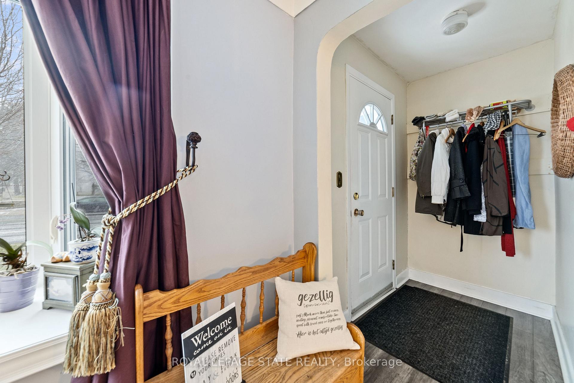 Photo 6 of 539 Mohawk Road W, Hamilton, Westcliffe — HOMEH