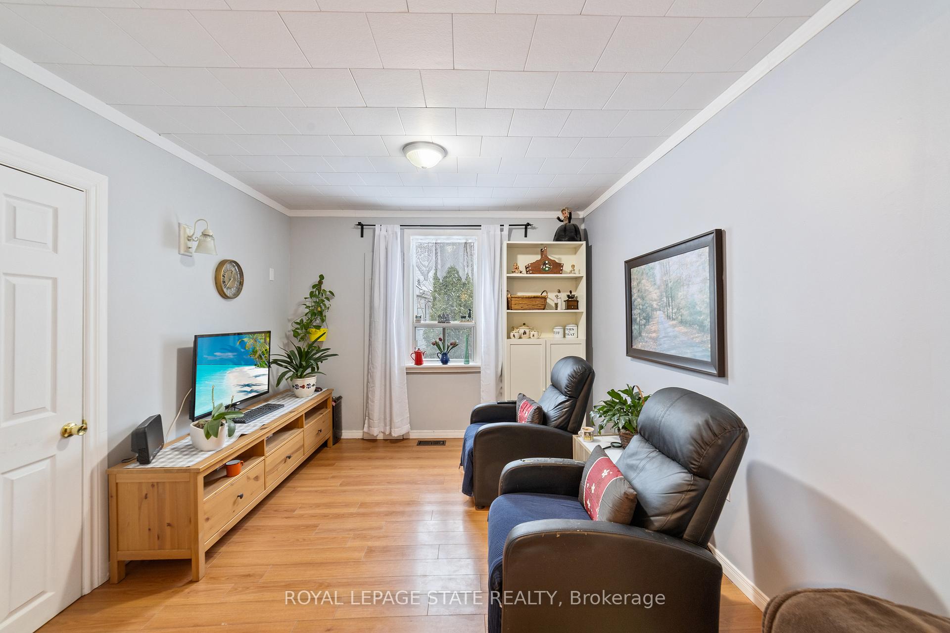 Photo 12 of 539 Mohawk Road W, Hamilton, Westcliffe — HOMEH